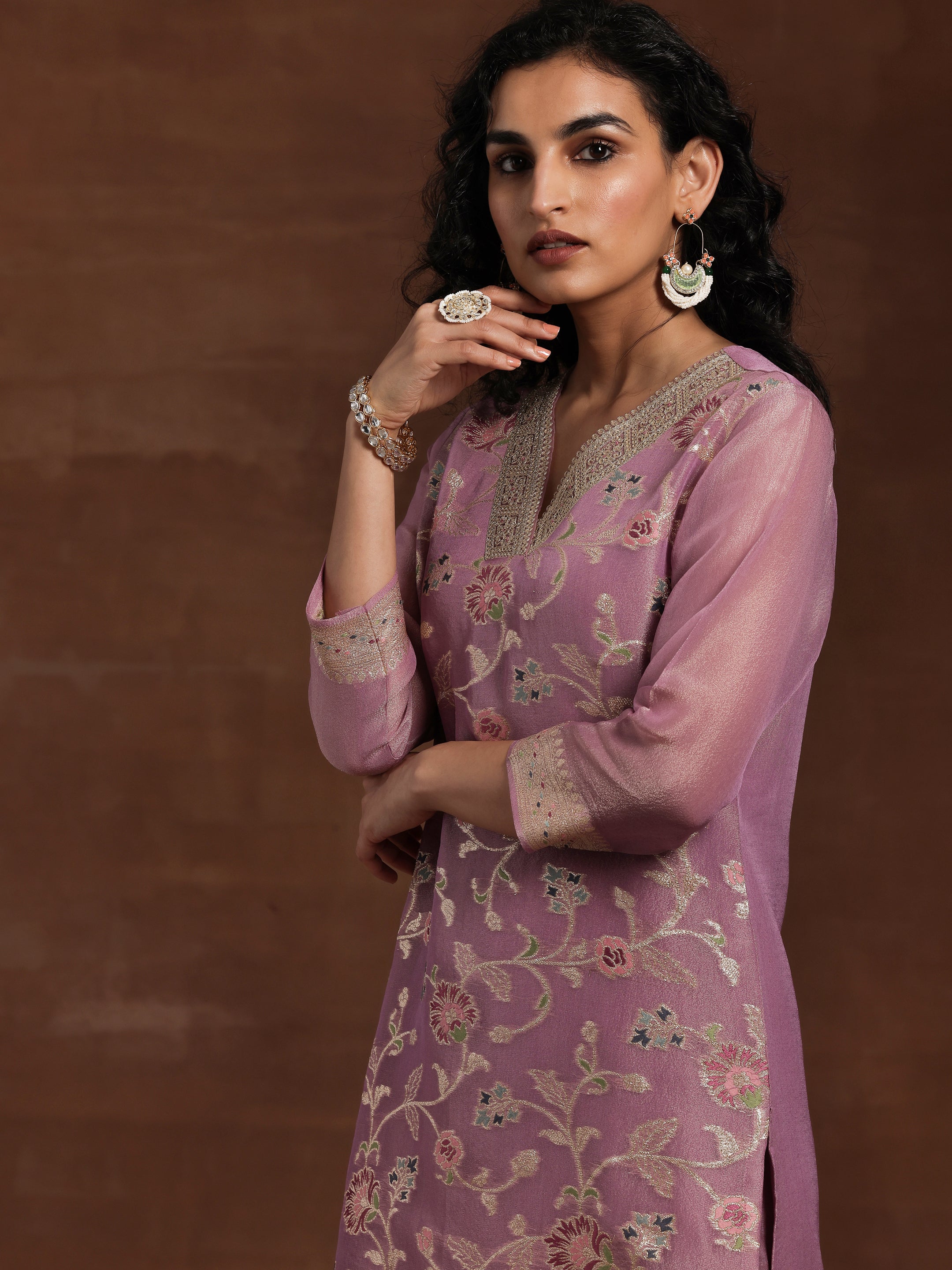 Mauve Woven Design Silk Blend Straight Kurta With Trousers & Dupatta