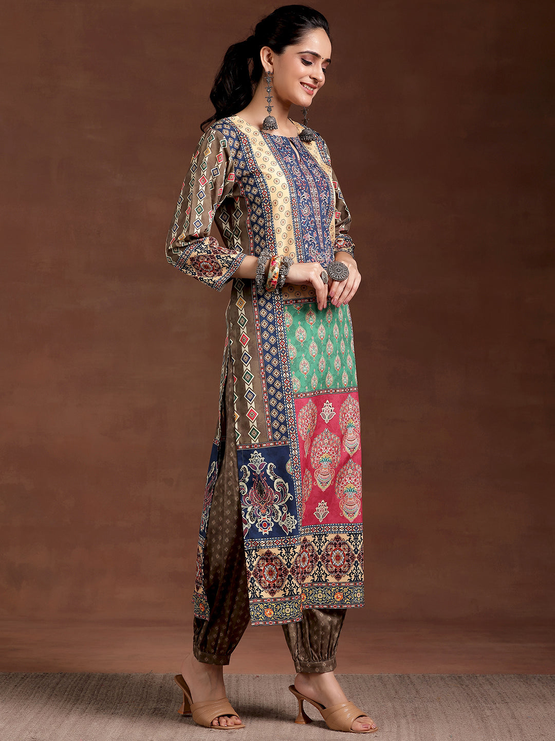 Multi Printed Crepe Straight Kurta