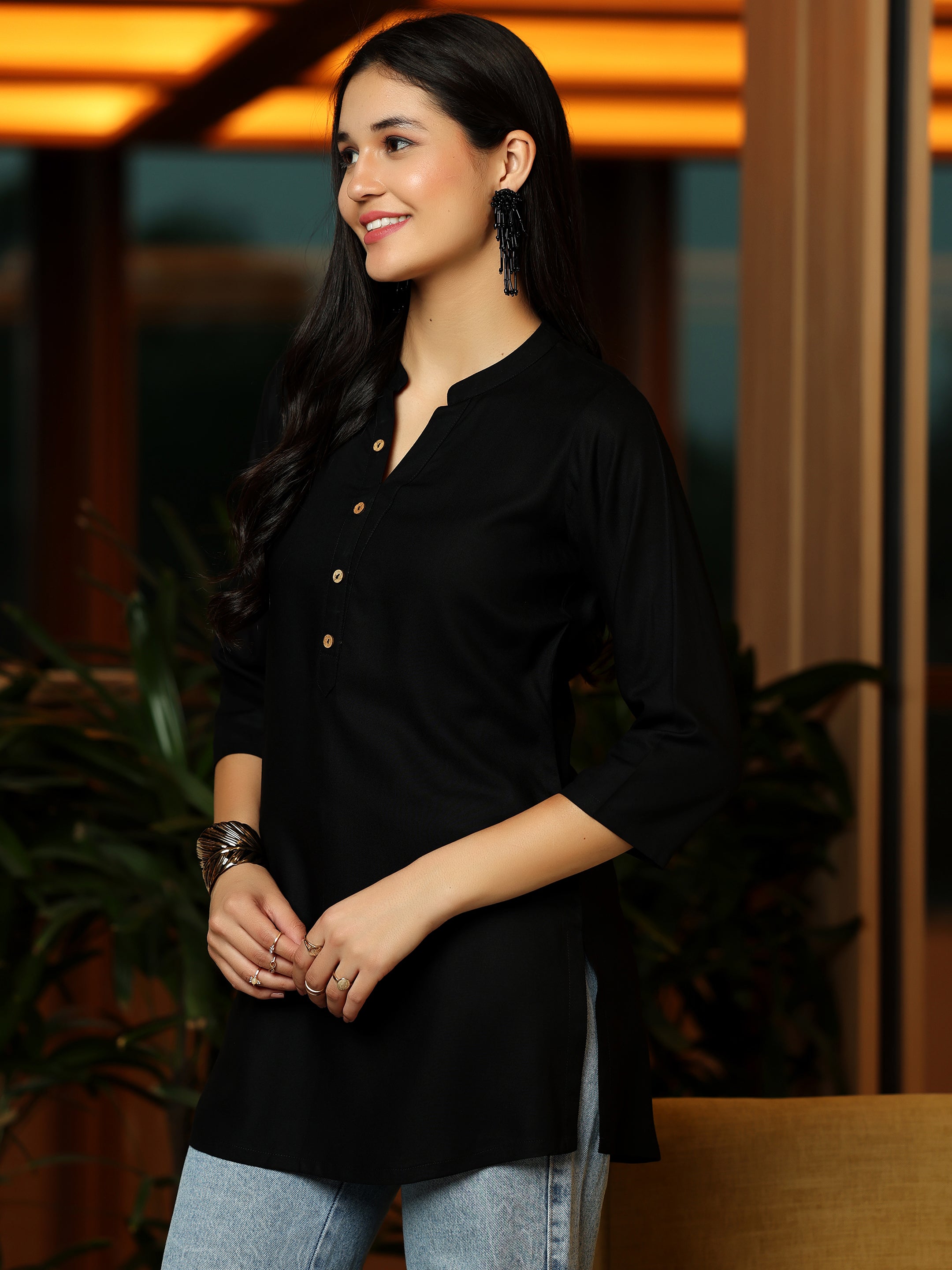 Black Solid Rayon Straight Kurti