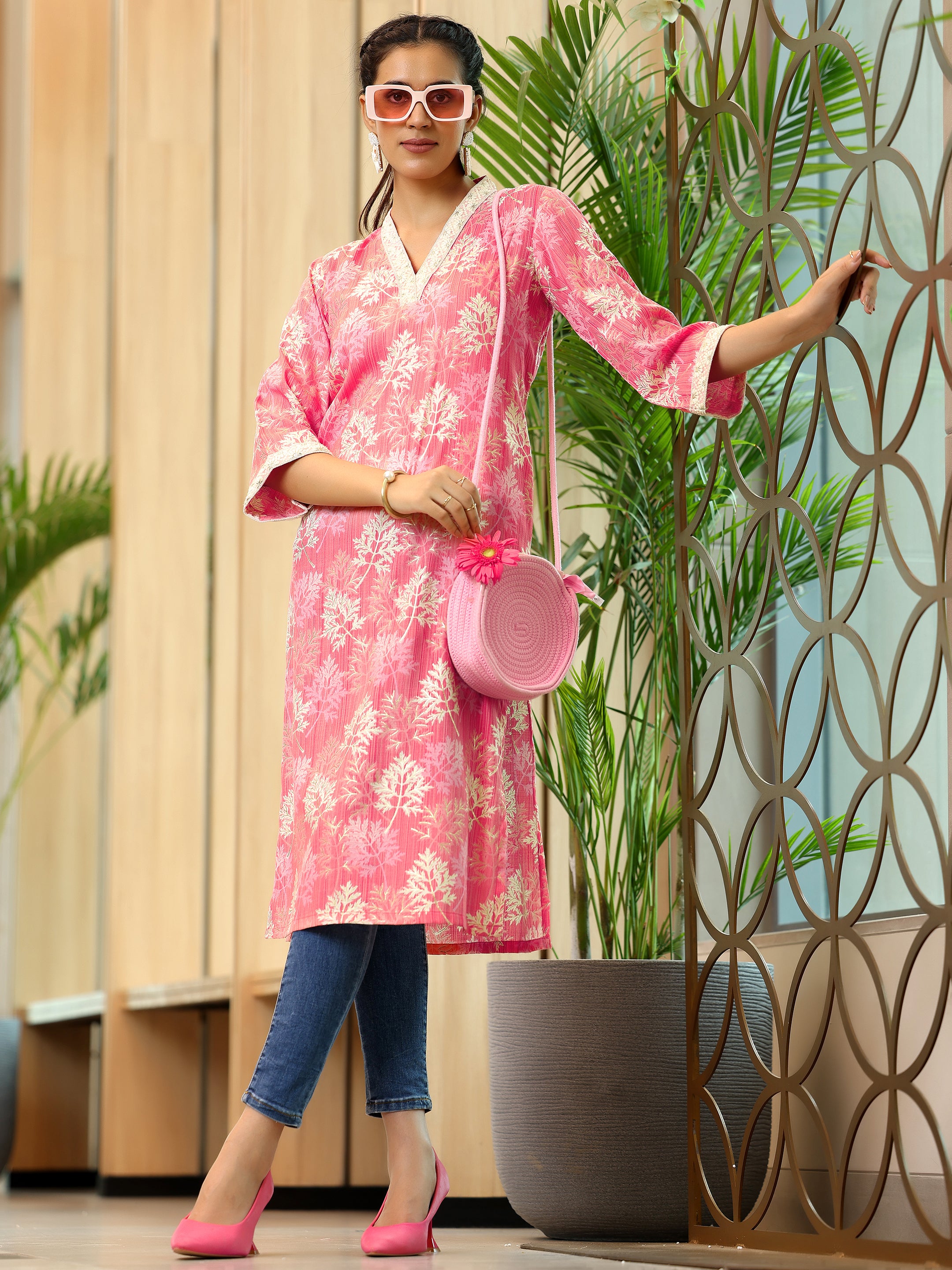 Pink Printed Cotton Straight Kurta