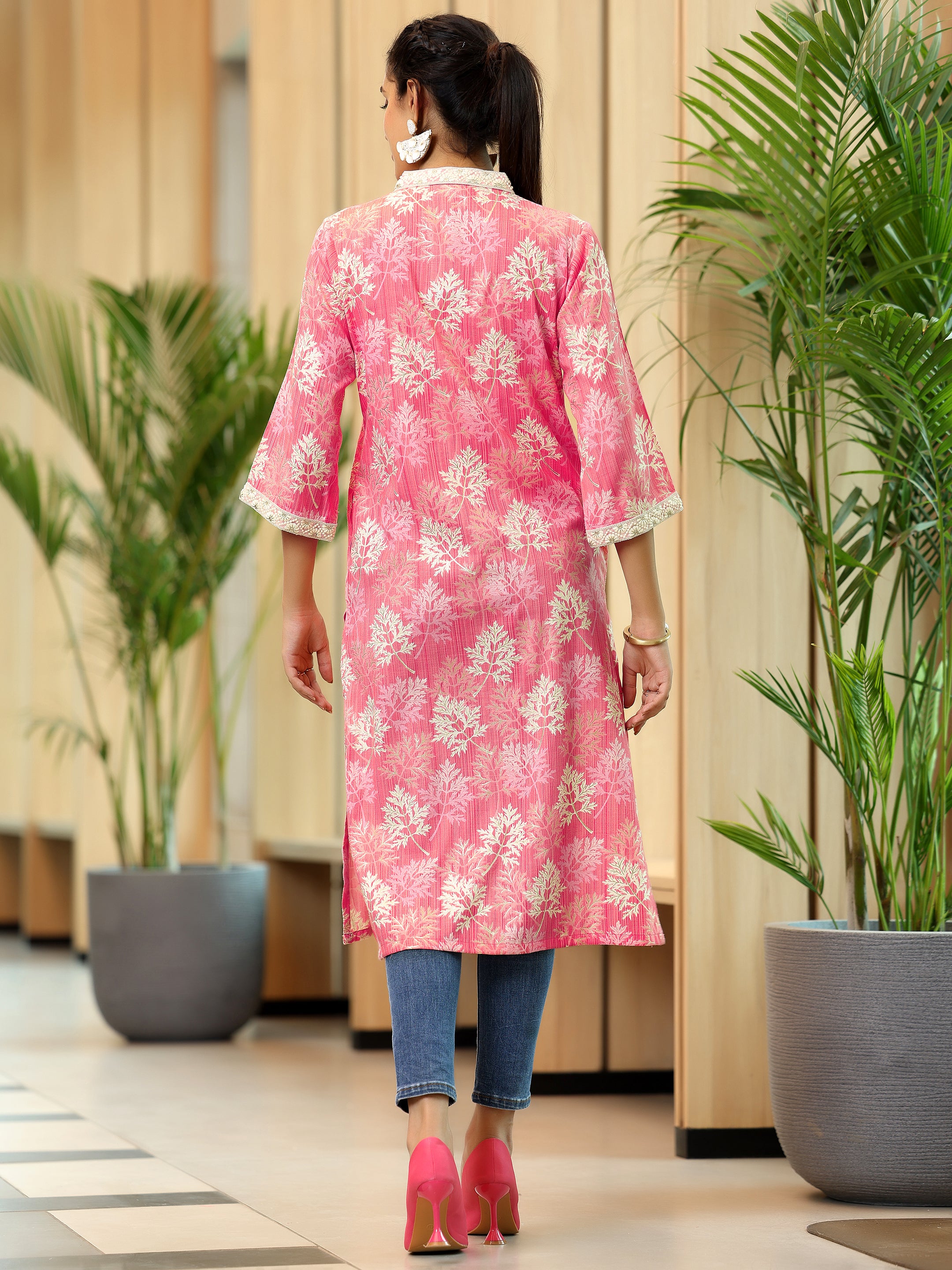 Pink Printed Cotton Straight Kurta