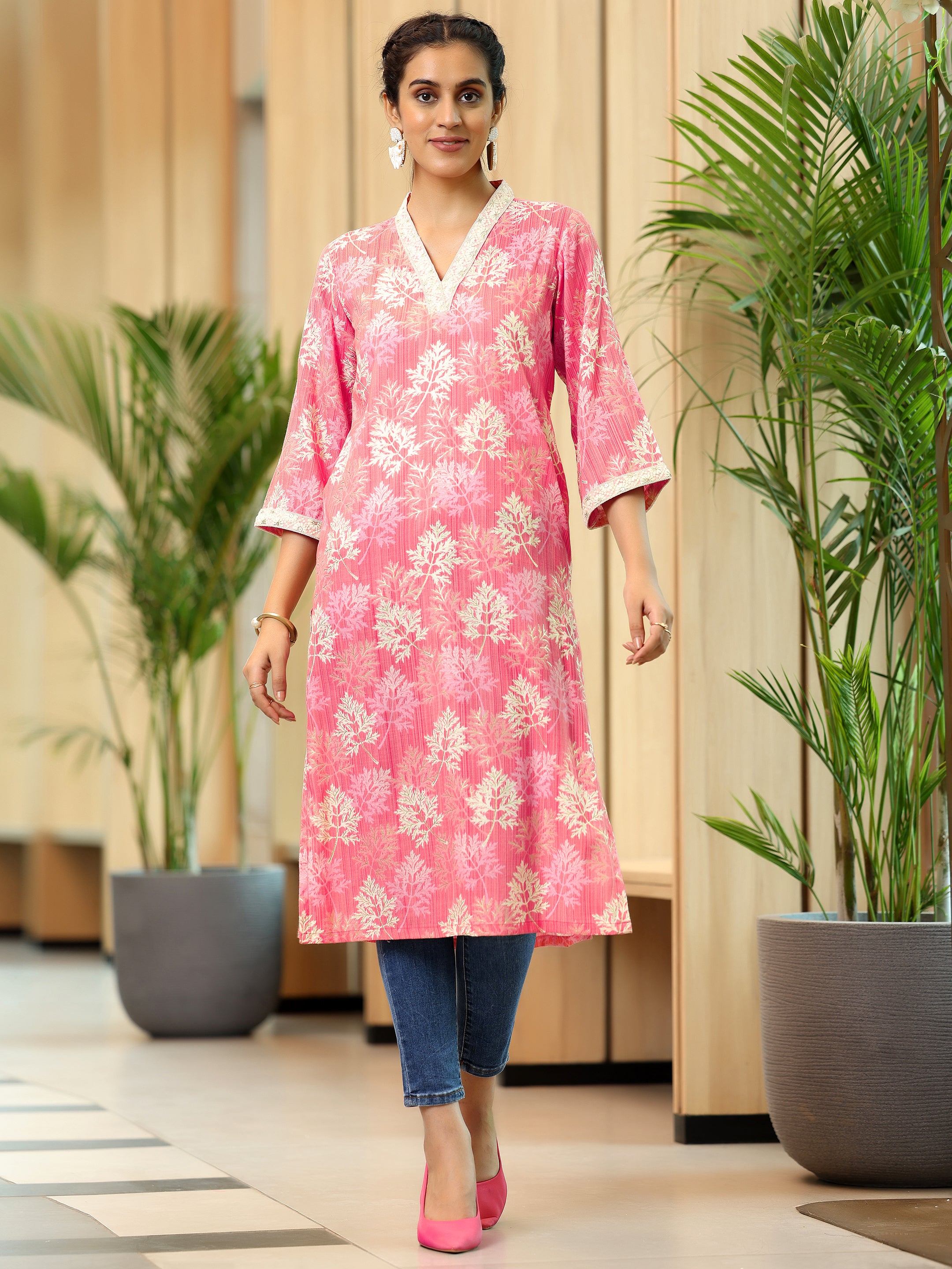 Pink Printed Cotton Straight Kurta