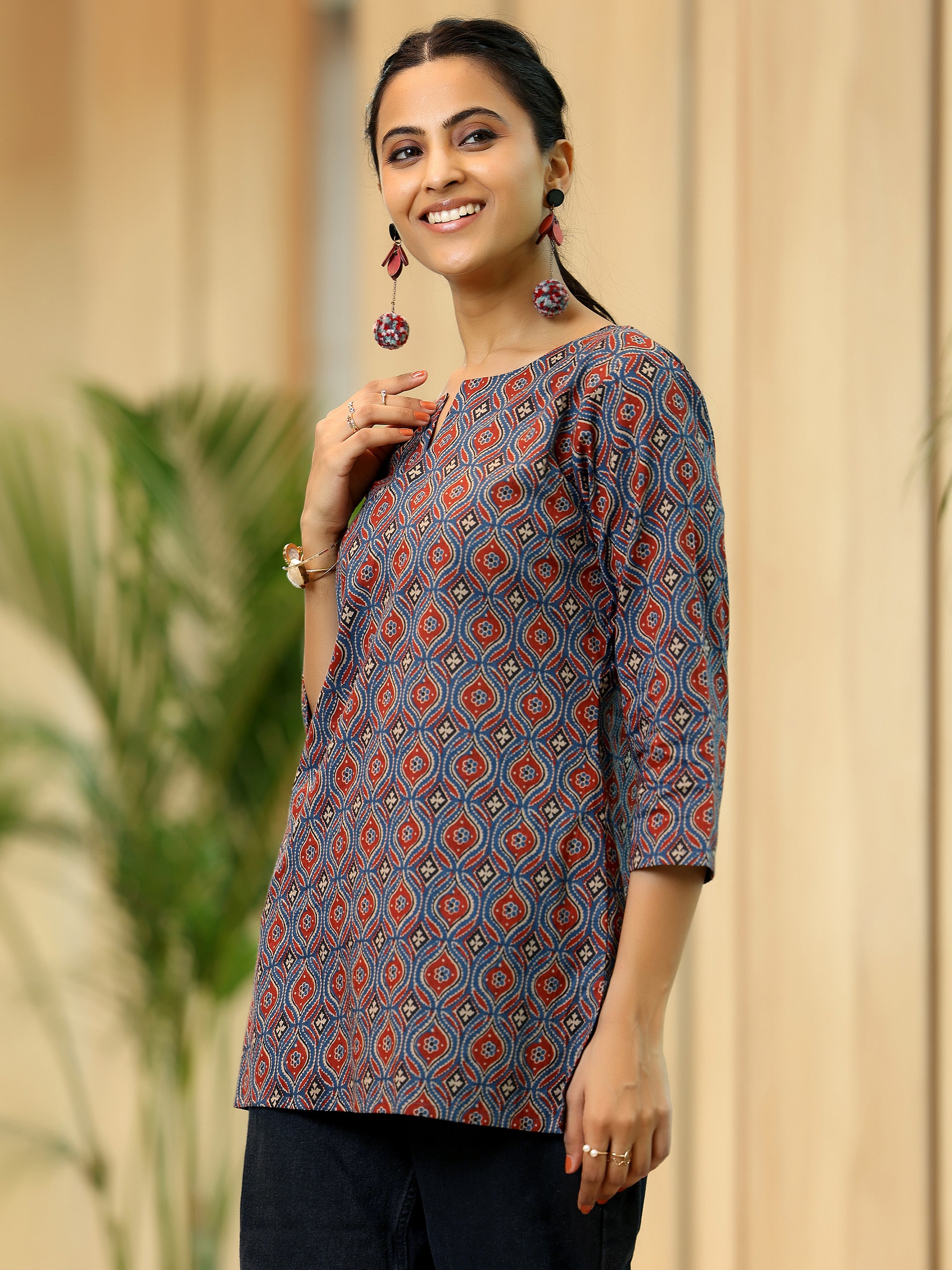 Blue Printed Cotton Straight Kurti