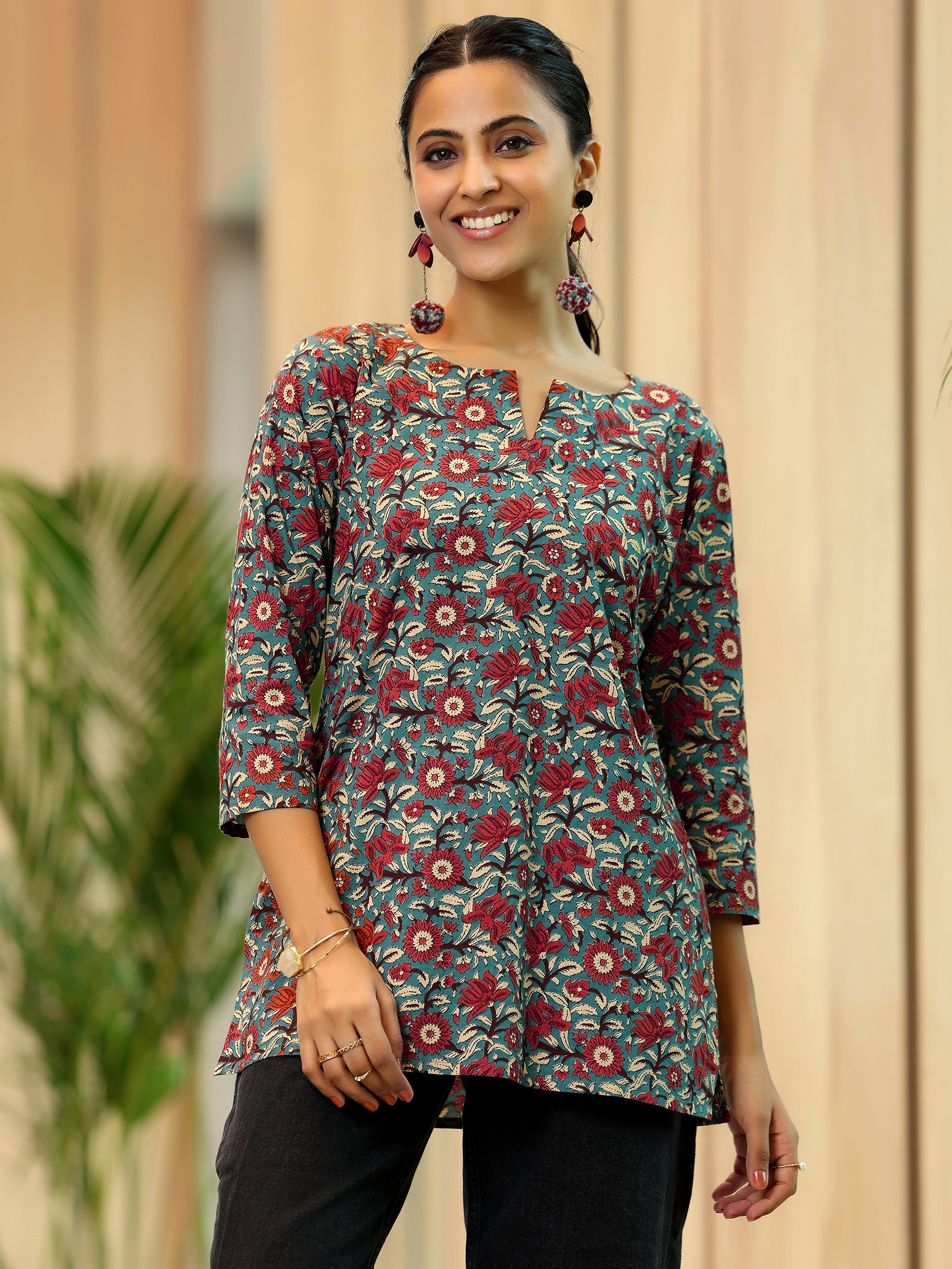 Blue Printed Cotton Straight Kurti