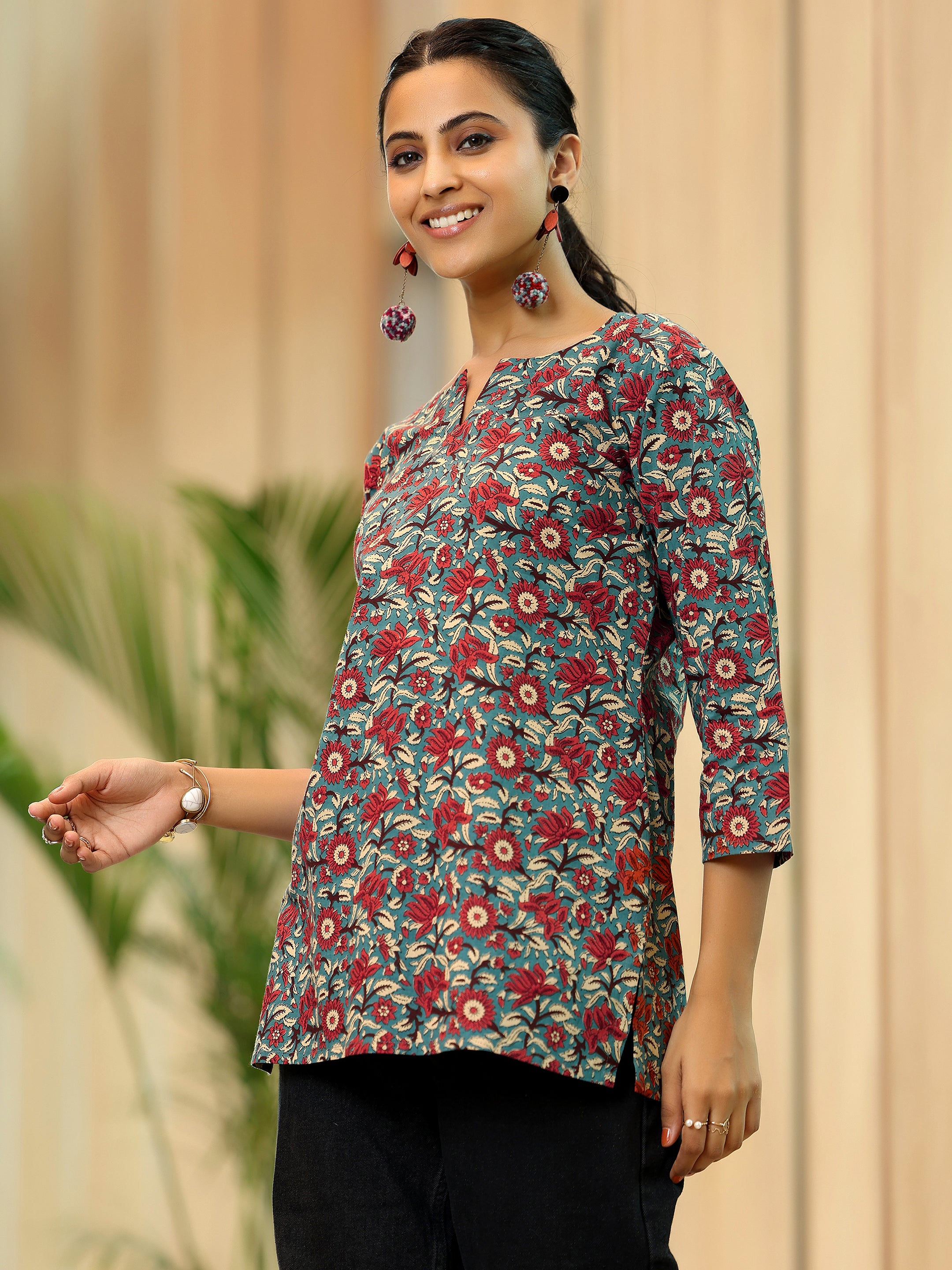 Blue Printed Cotton Straight Kurti