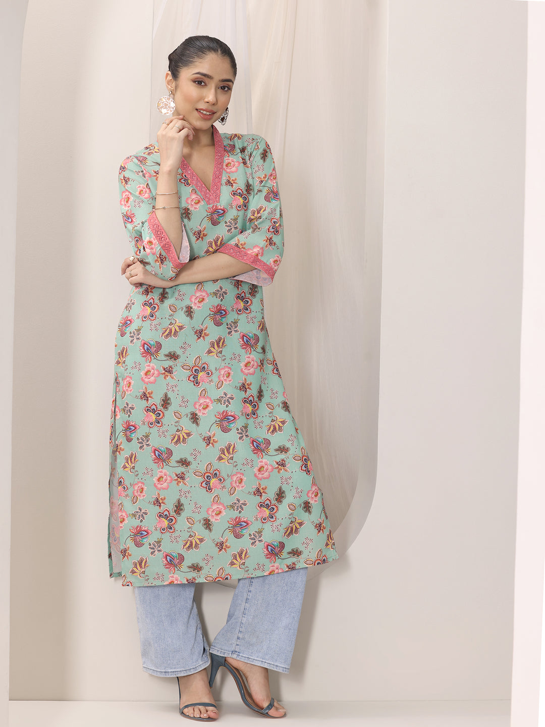 Blue Printed Cotton Blend Straight Kurta