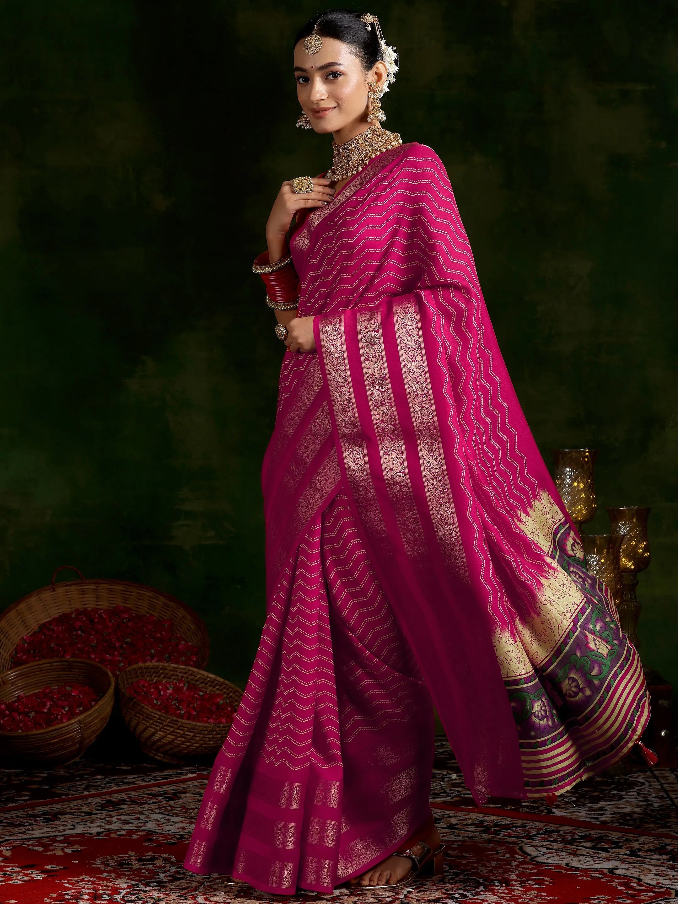 Pink Printed Silk Blend Saree With Unstitched Blouse Piece