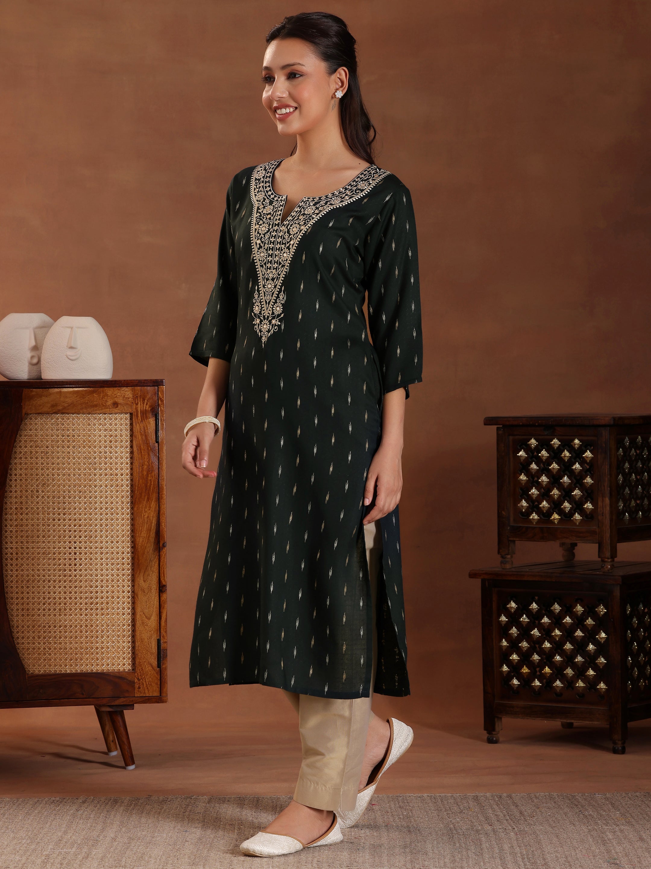 Green Woven Design Cotton Straight Kurta