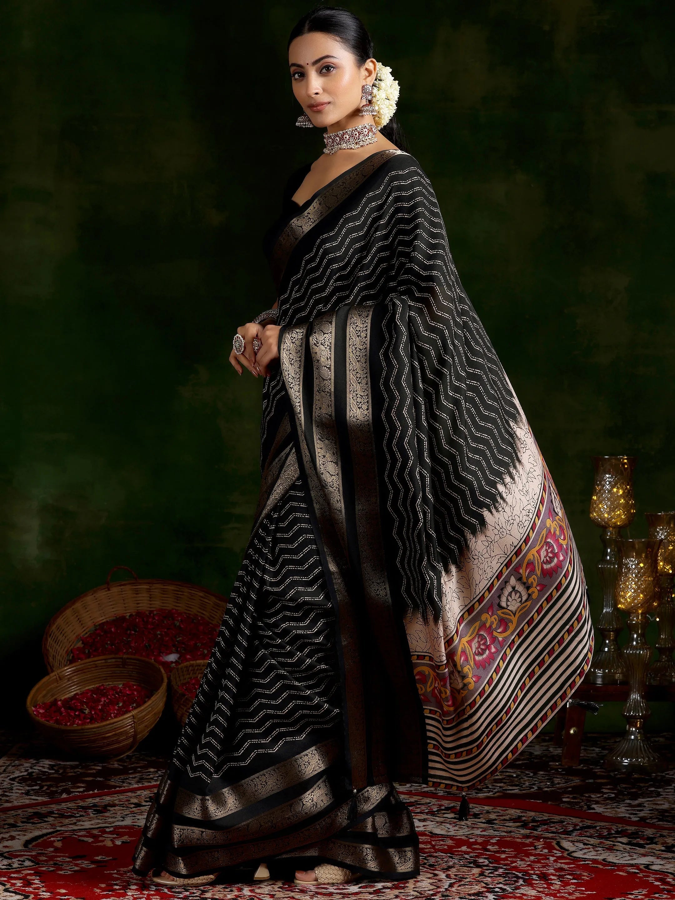 Black Printed Silk Blend Saree With Unstitched Blouse Piece