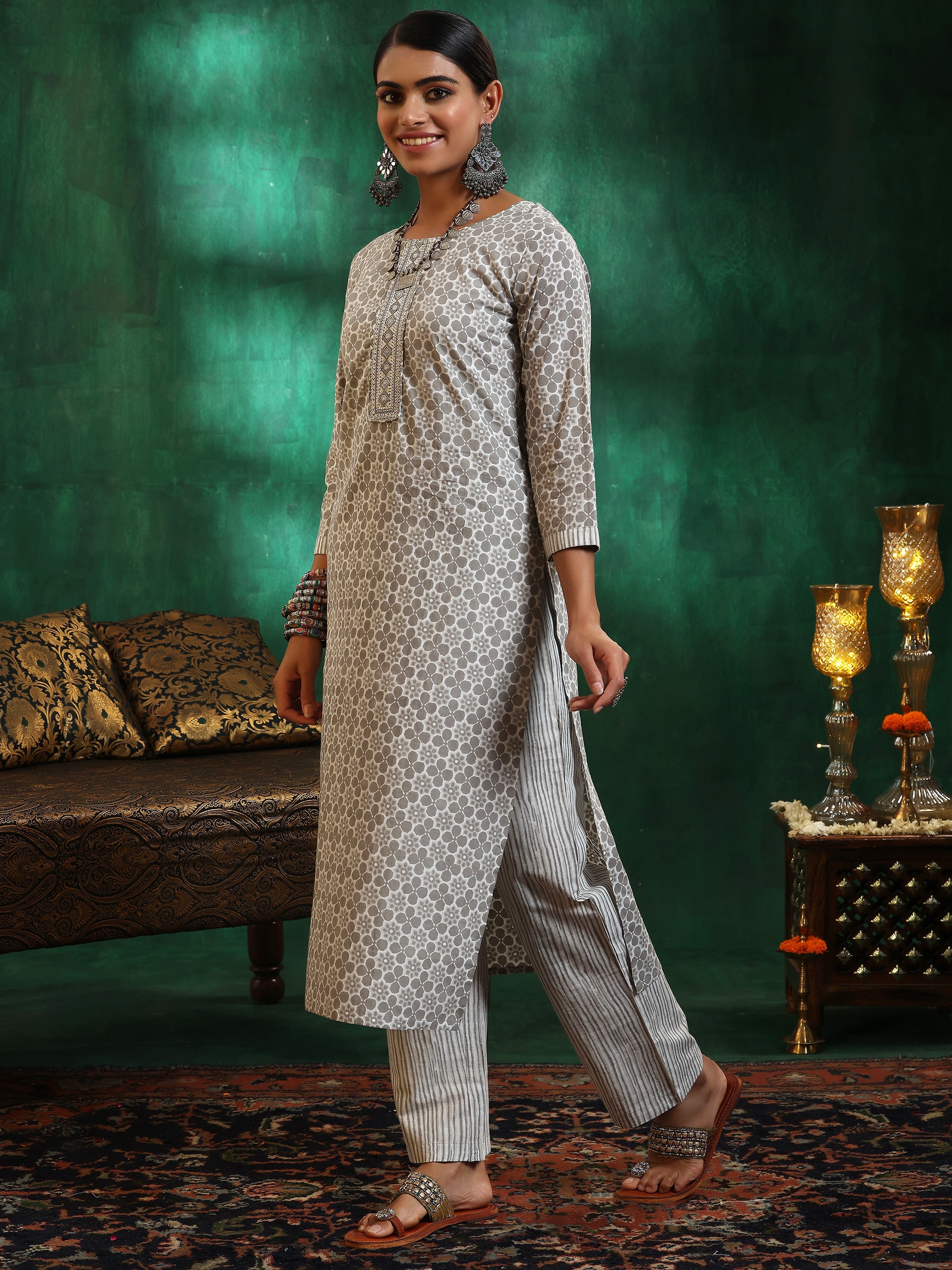 Grey Printed Cotton Straight Suit With Dupatta