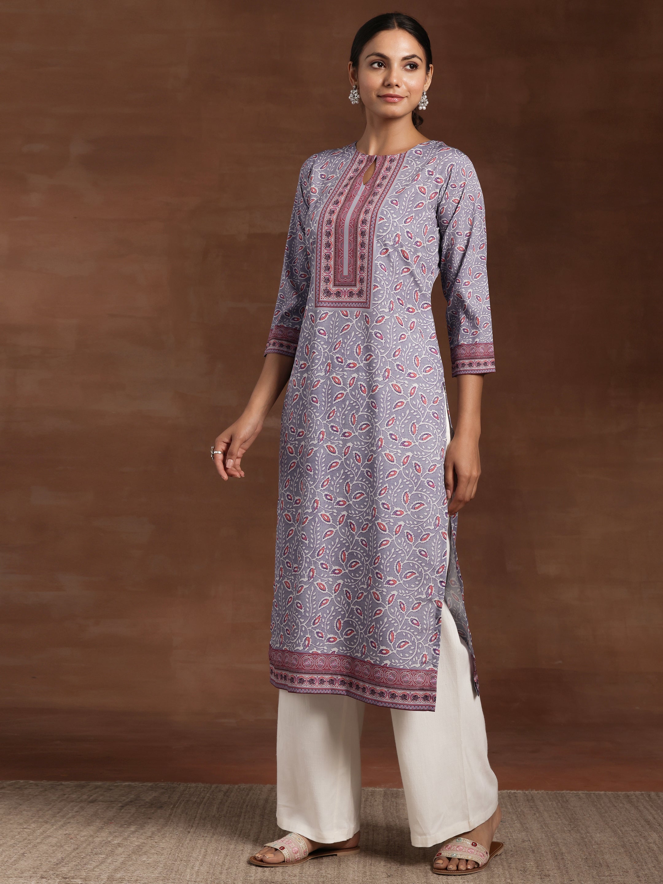 Lavender Printed Crepe Straight Kurta