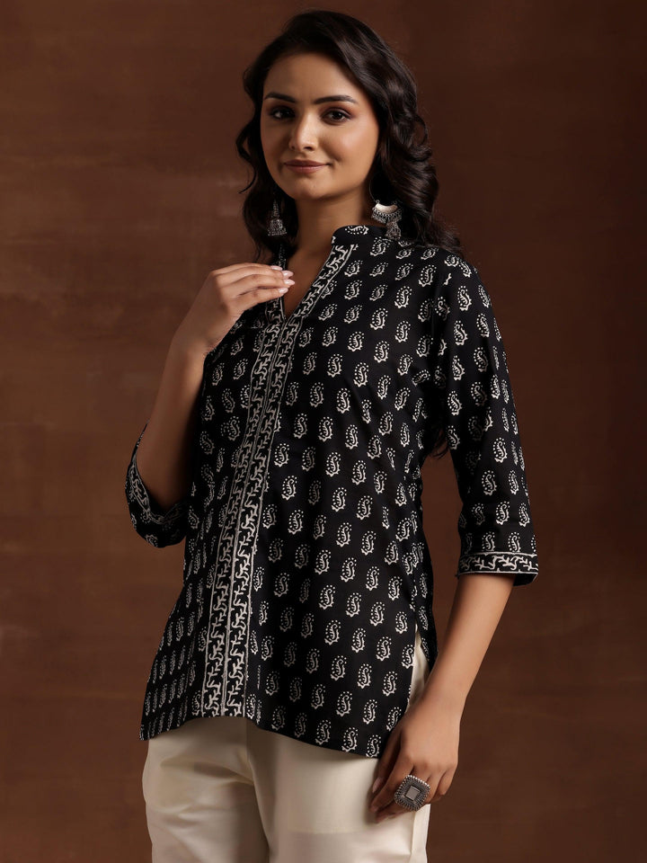 Black Printed Cotton Straight Kurti - Libas