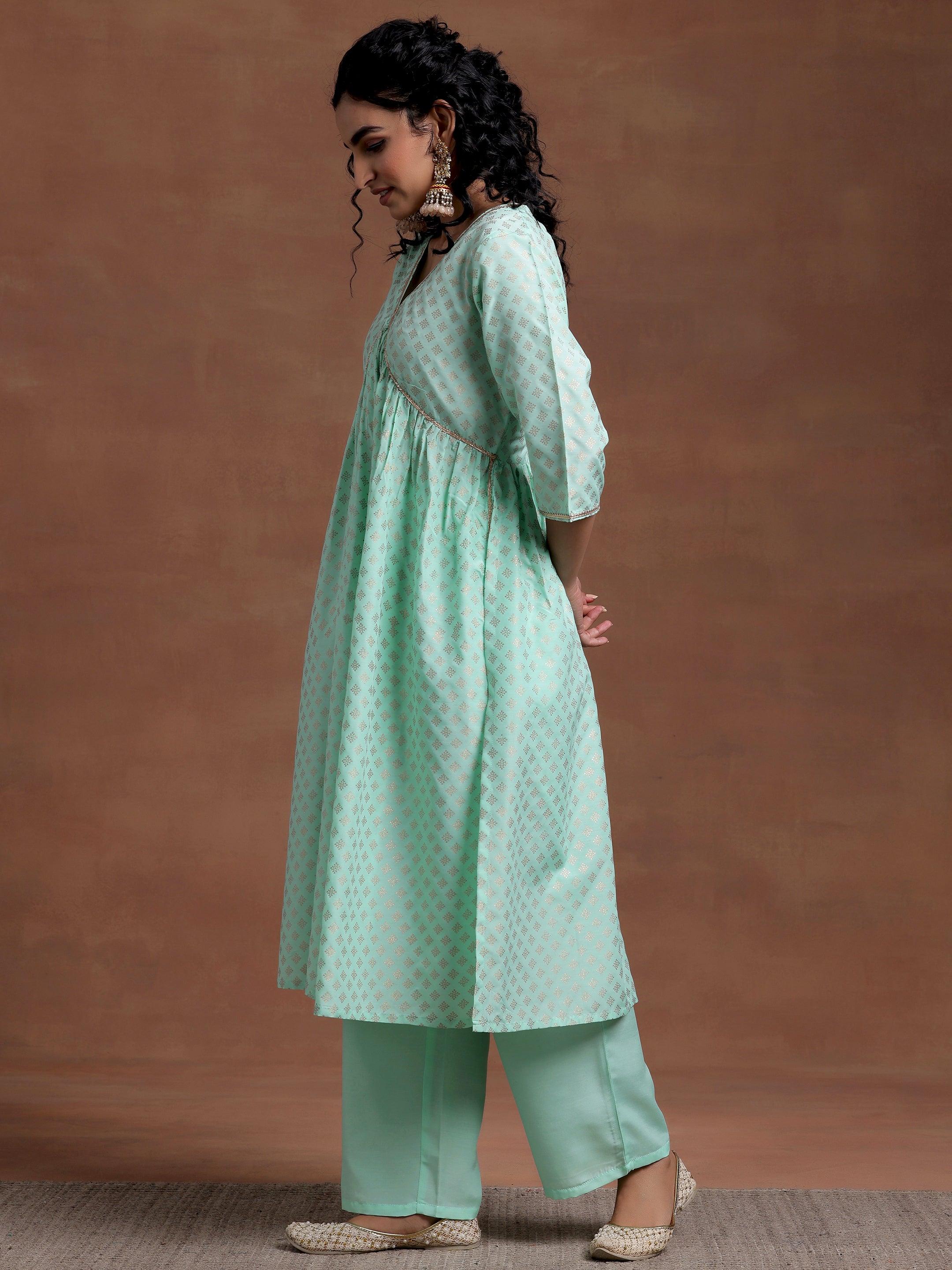 Green Woven Design Silk Blend A-Line Kurta With Trousers