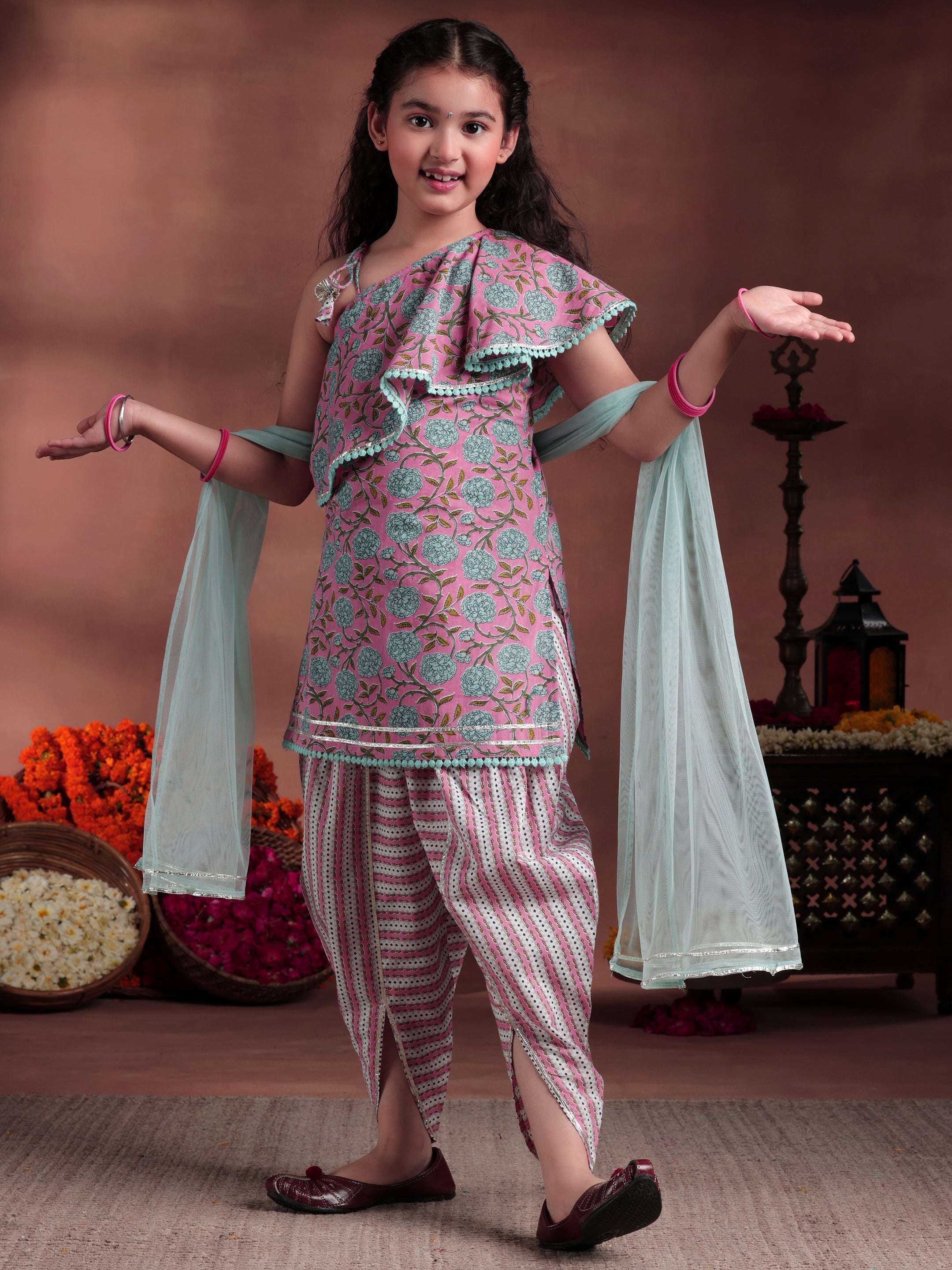 Kids Pink Printed Cotton Straight Kurta With Dhoti Pants