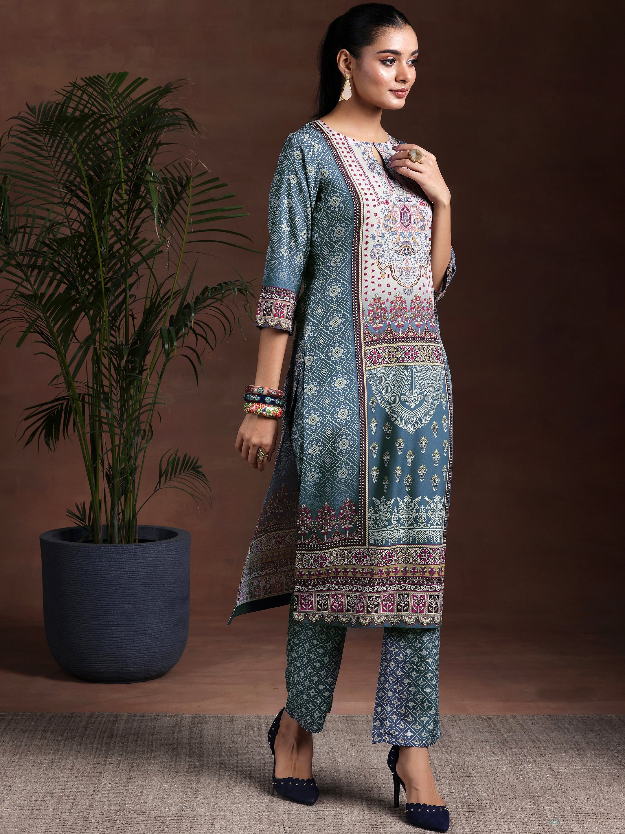 Grey Printed Poly Crepe Straight Suit With Dupatta