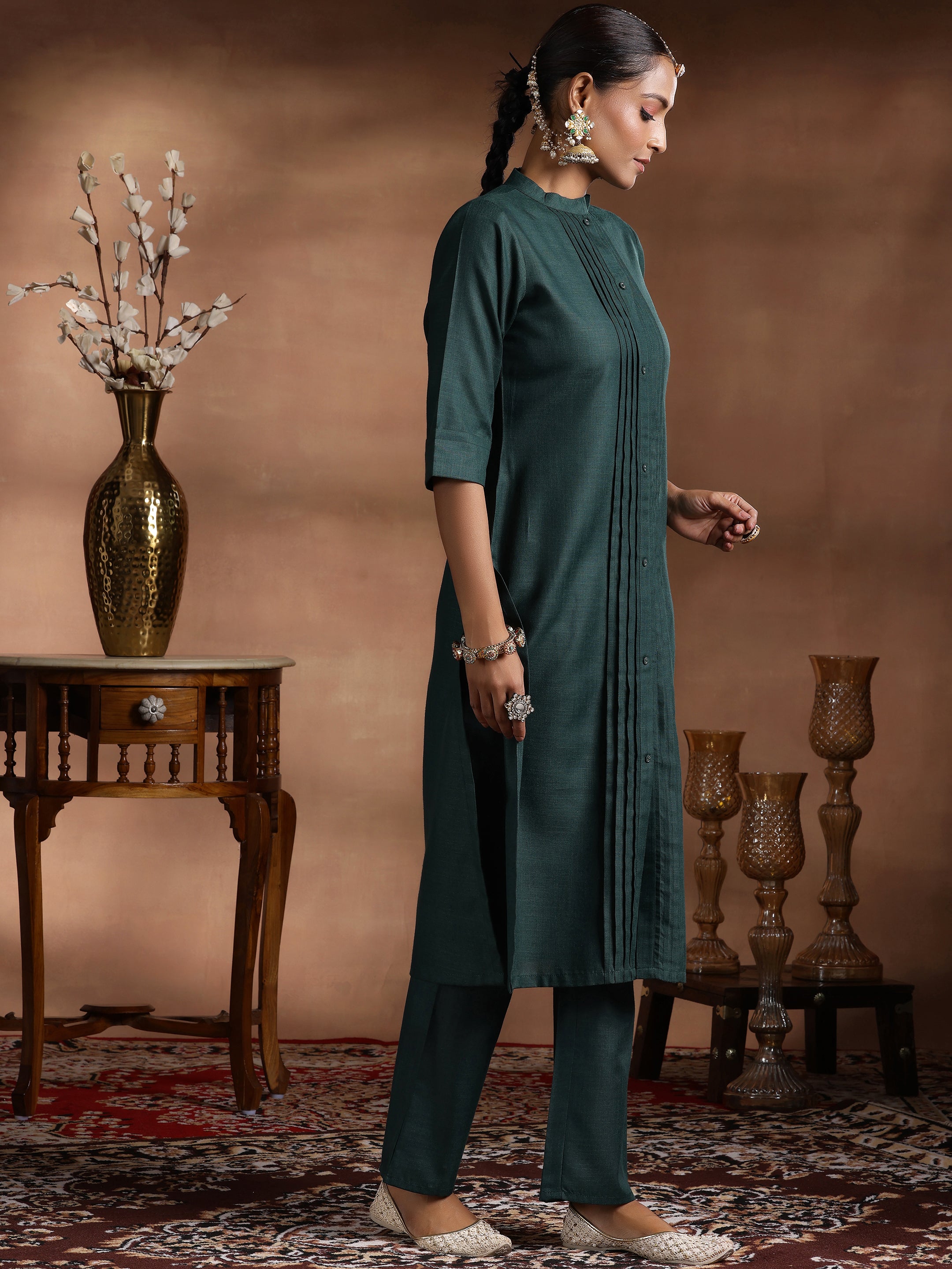 Green Solid Silk Blend Straight Suit With Dupatta