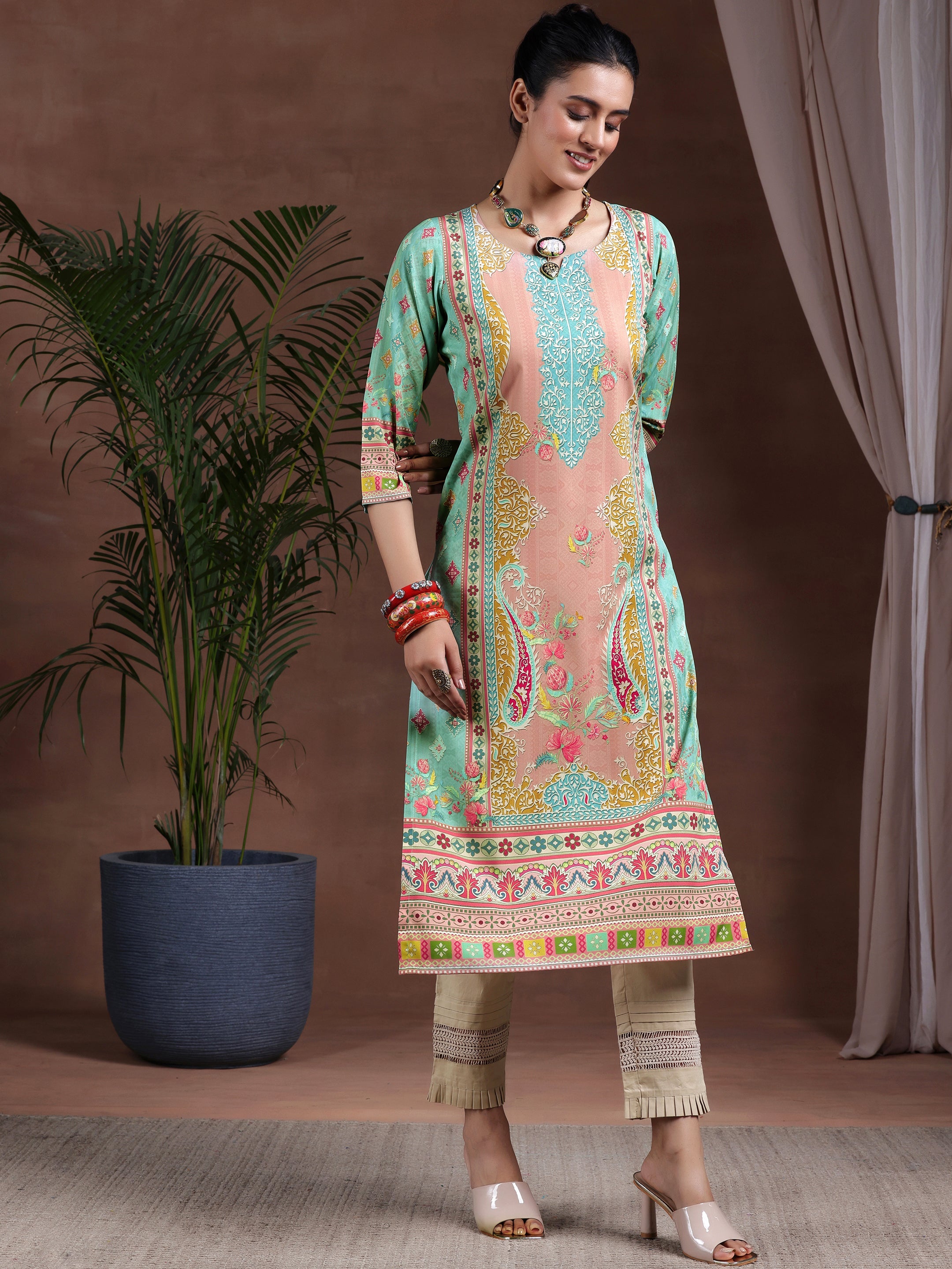 Green Printed Crepe Straight Kurta