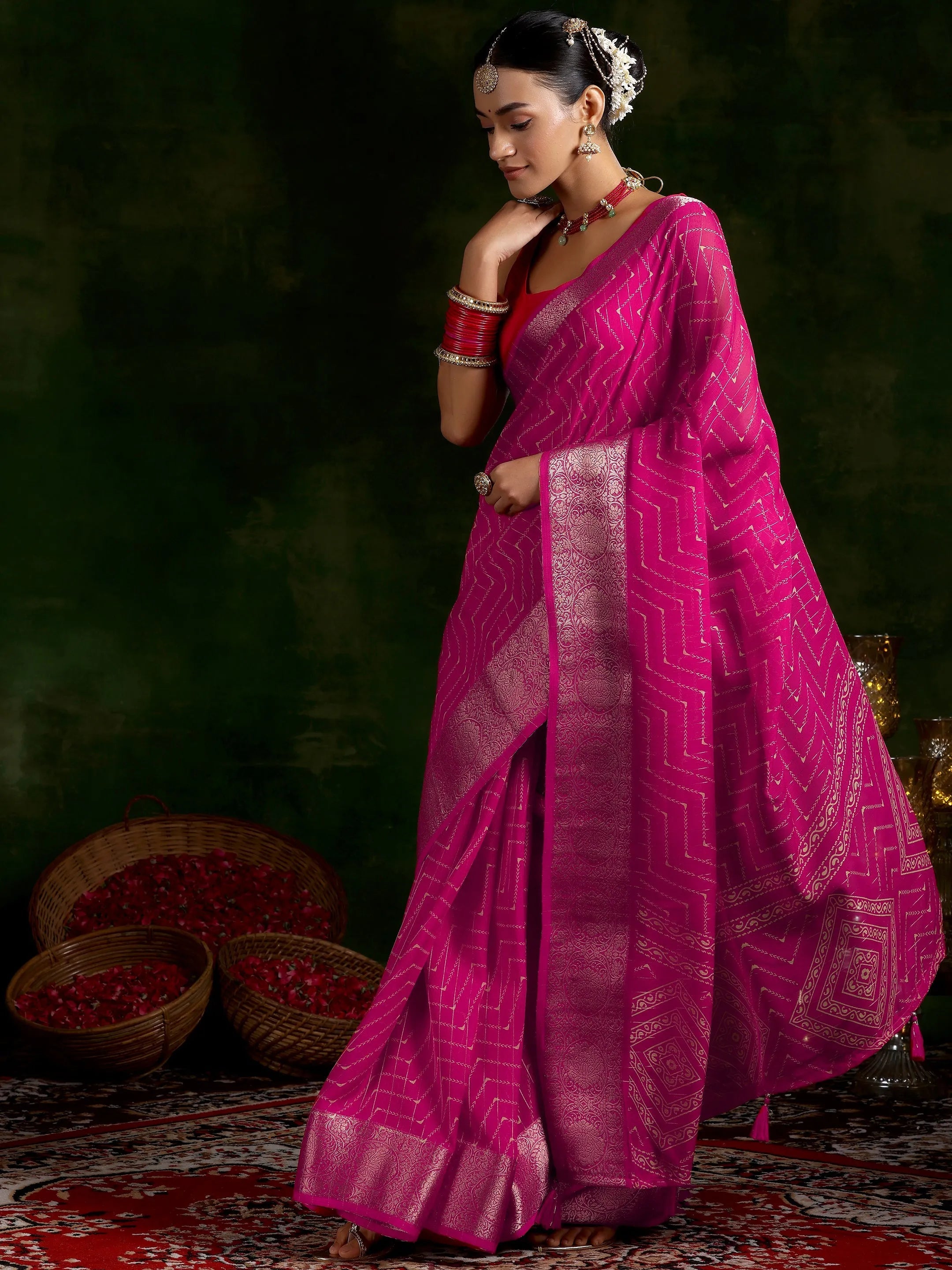 Pink Printed Silk Blend Saree With Unstitched Blouse Piece