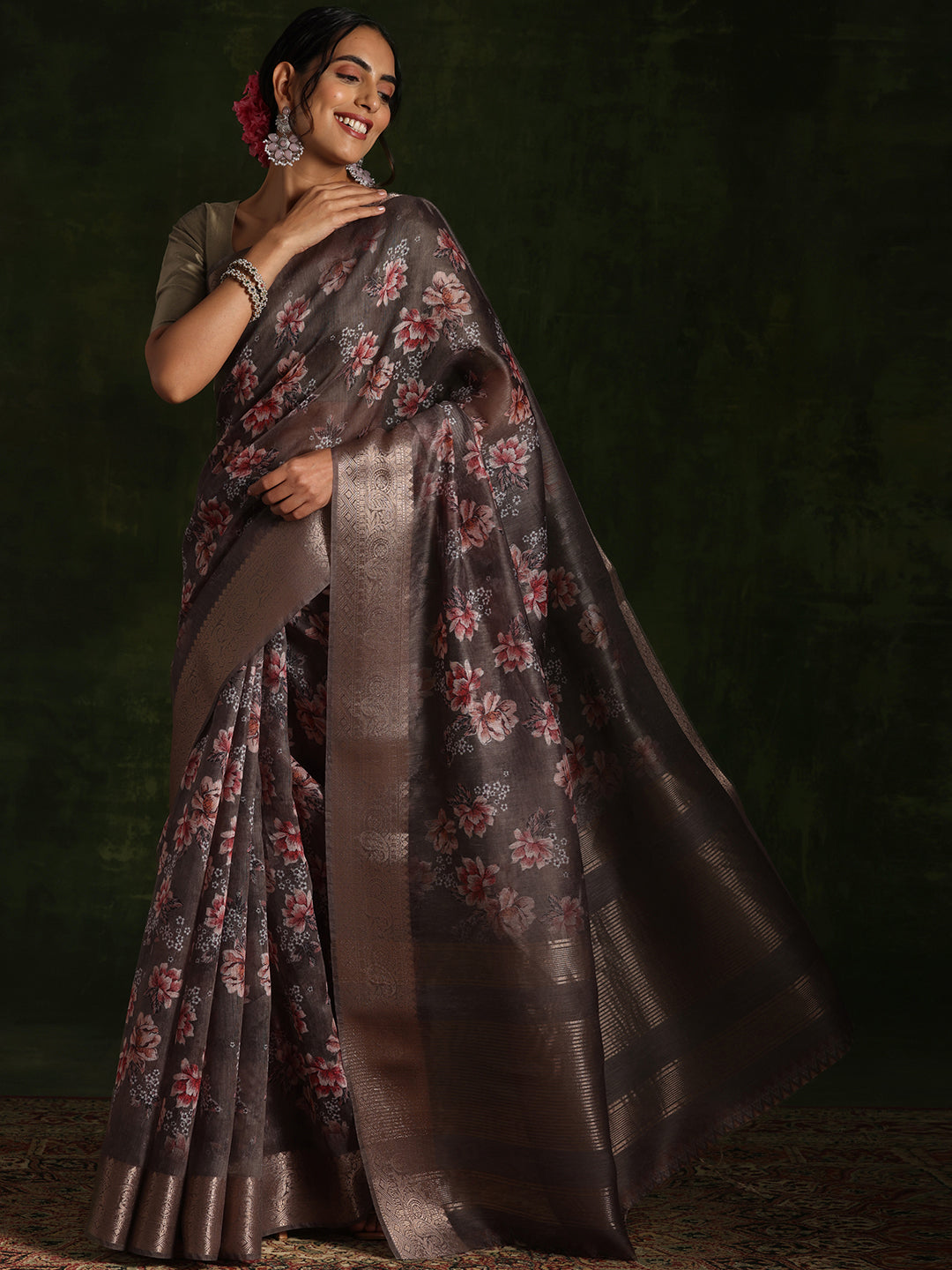 Green Printed Silk Blend Saree With Unstitched Blouse Piece