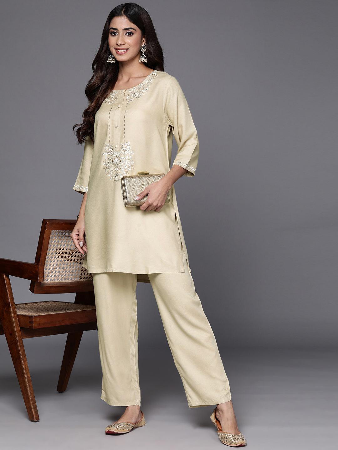 Off White Self Design Wool Blend Tunic With Trousers - ShopLibas