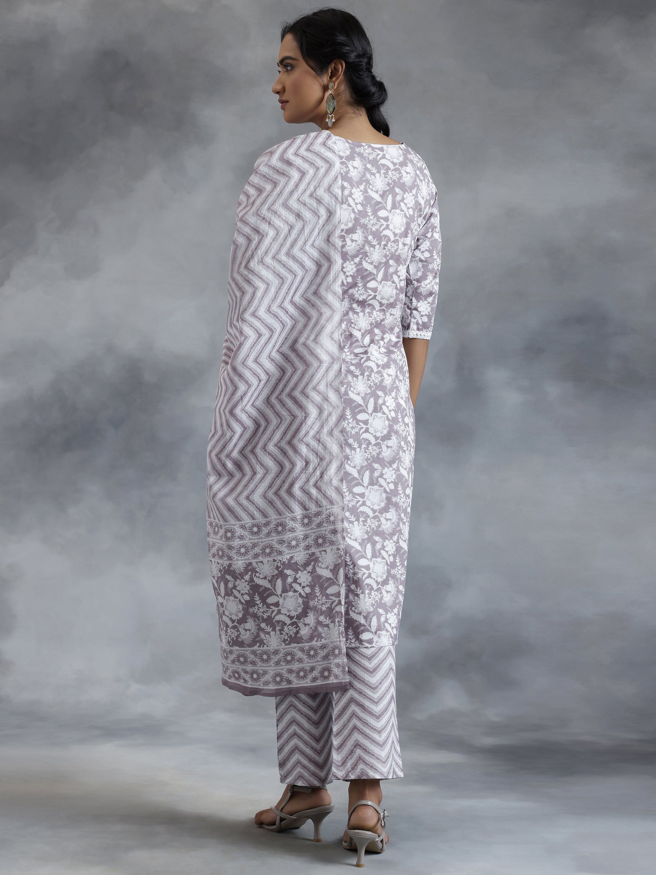 Grey Printed Cotton Straight Suit With Dupatta