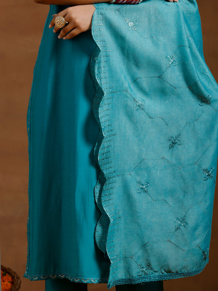 Green Solid Silk Blend Straight Suit With Dupatta