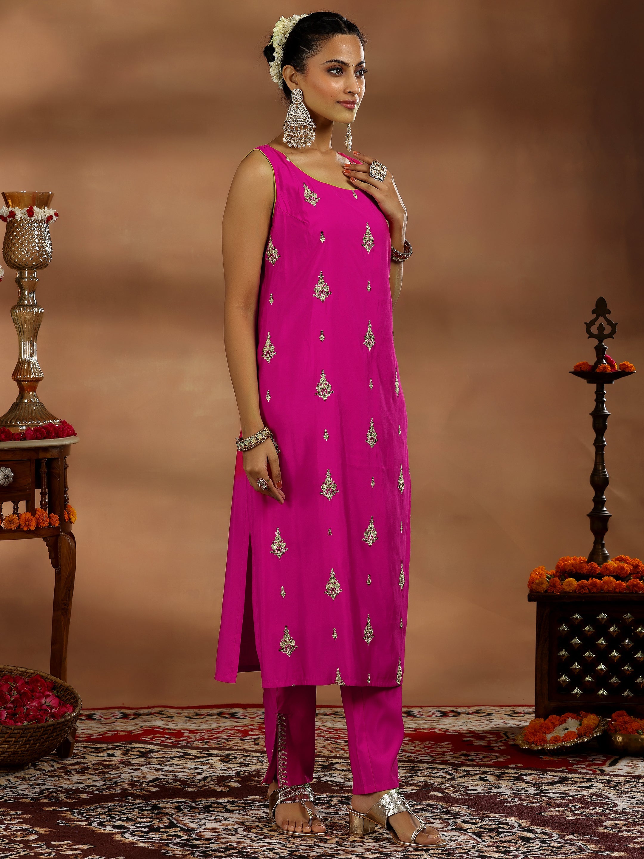 Pink Embroidered Silk Blend Straight Suit With Dupatta