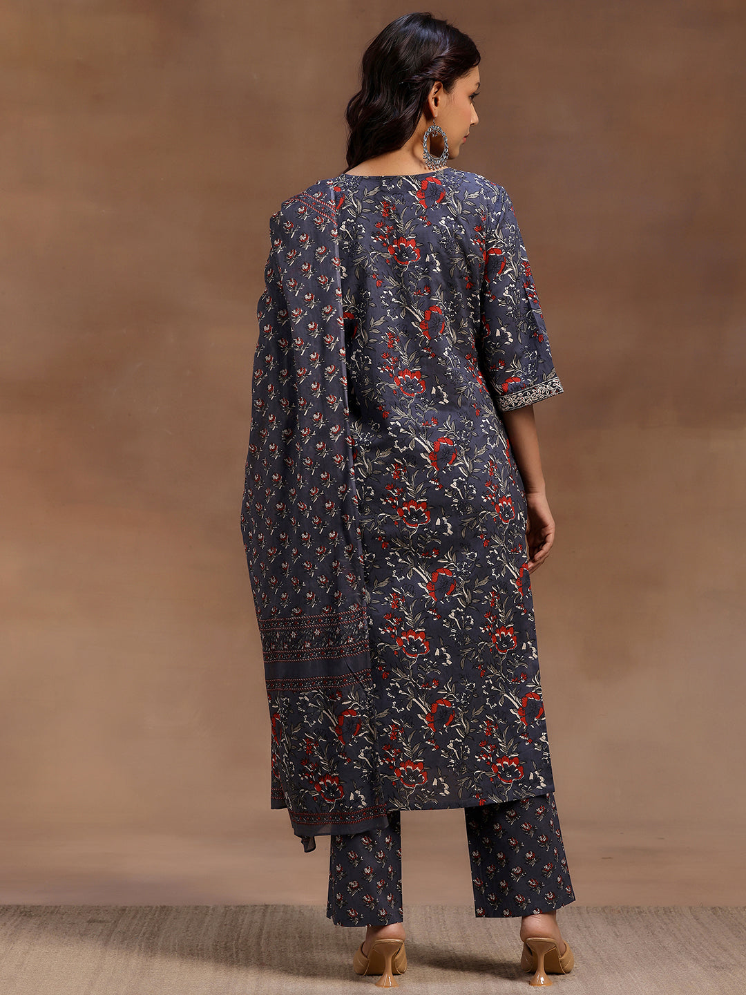 Grey Printed Cotton Straight Suit With Dupatta