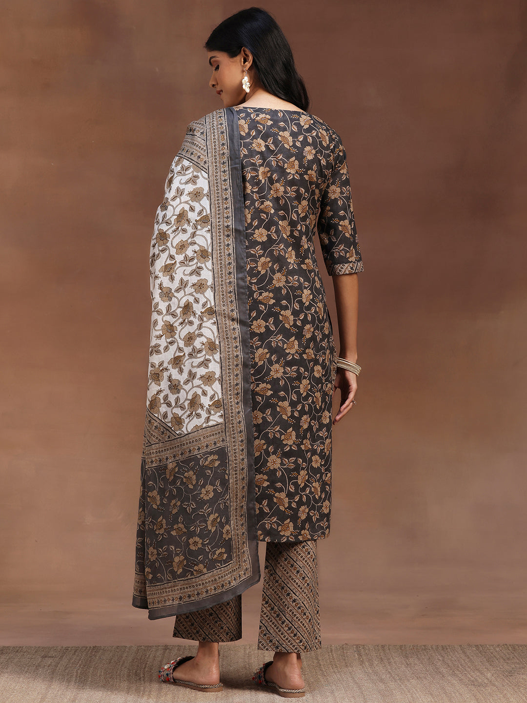 Grey Printed Cotton Straight Suit With Dupatta