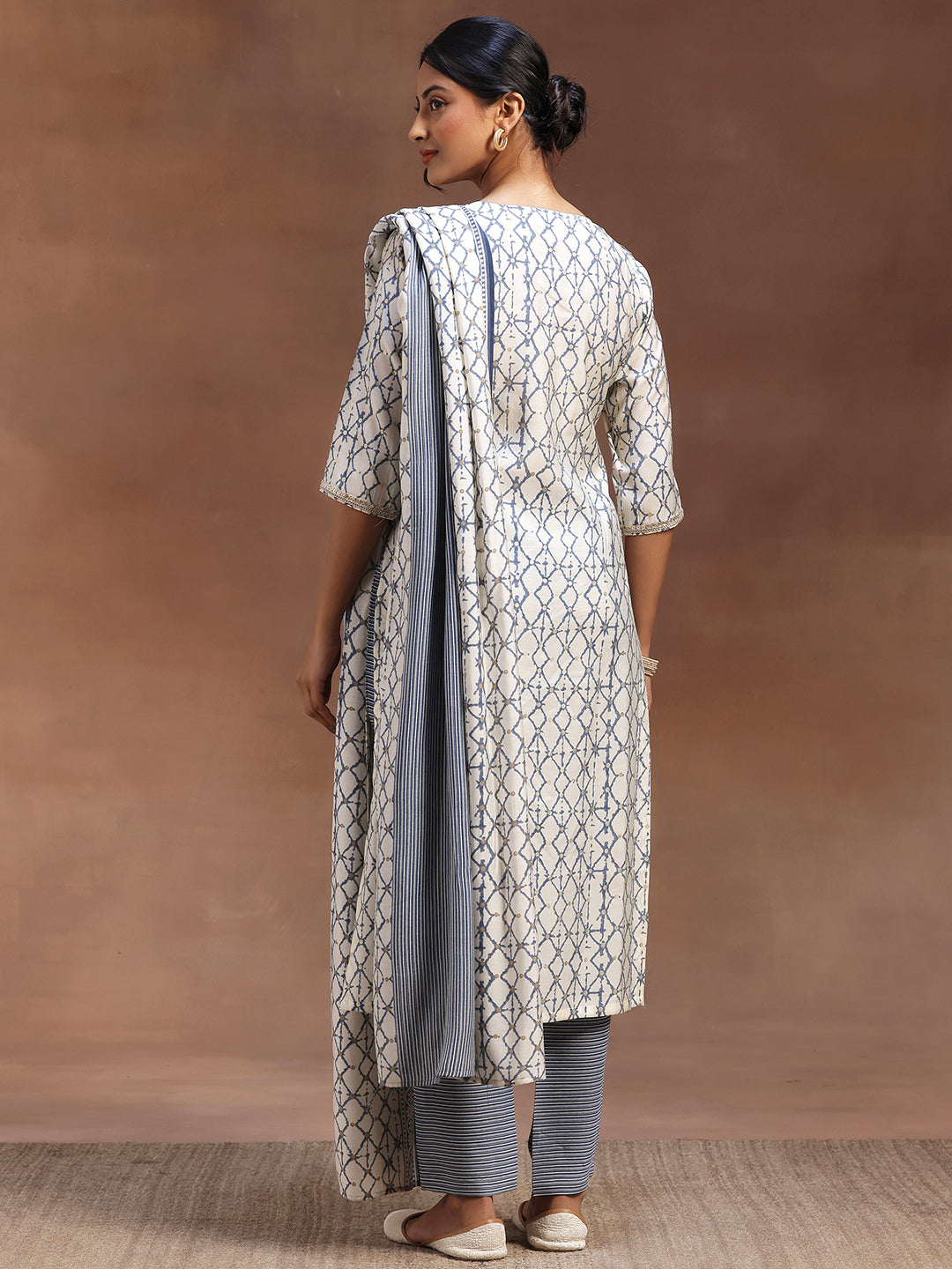 Off White Printed Silk Blend Straight Suit With Dupatta