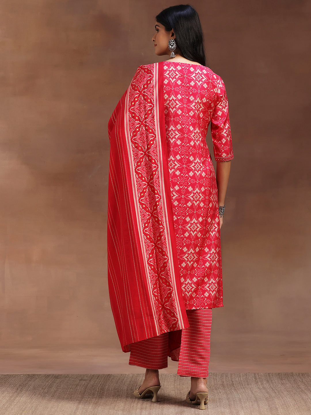 Pink Printed Silk Blend Straight Suit With Dupatta