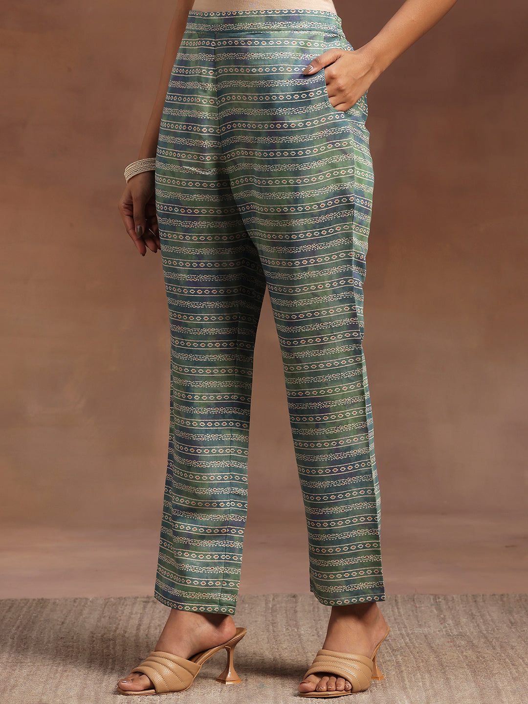 Green Printed Silk Blend A-Line Kurta With Trousers & Dupatta