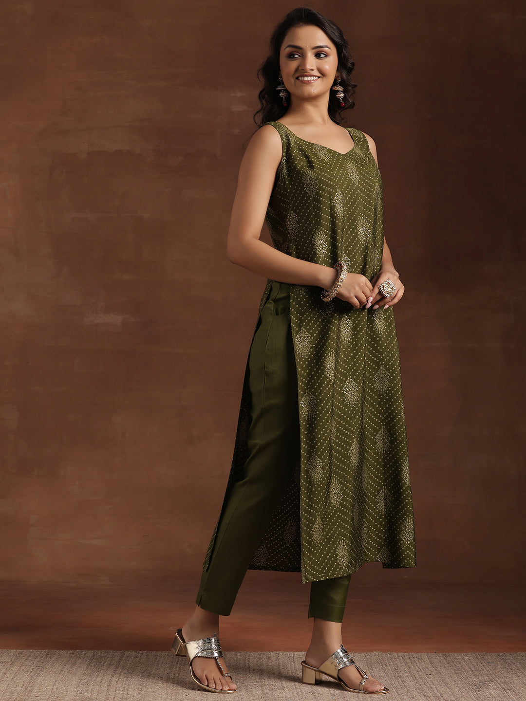 Green Printed Silk Blend Straight Suit With Dupatta