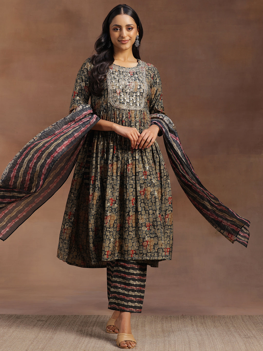 Green Printed Silk Blend A-Line Kurta With Trousers & Dupatta