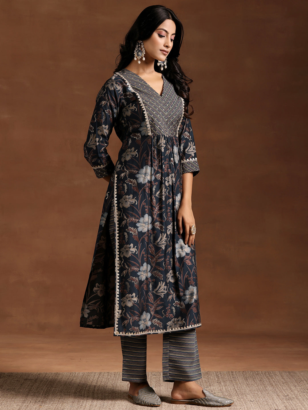 Teal Printed Silk Blend Straight Kurta Set