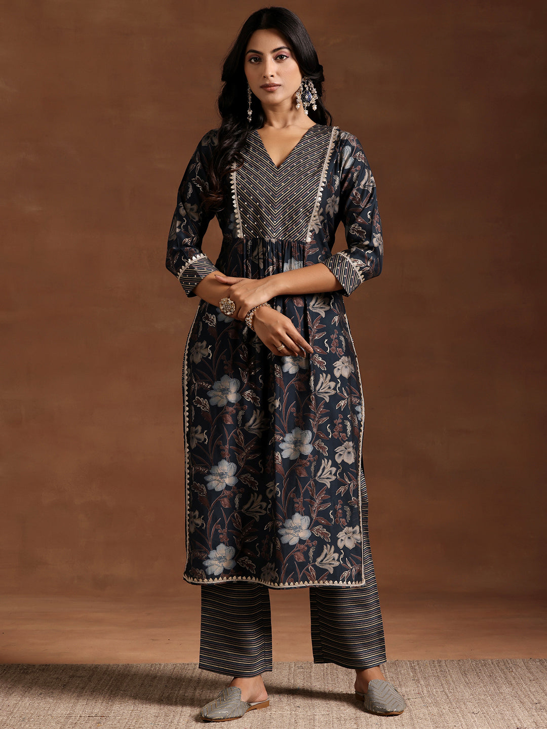 Teal Printed Silk Blend Straight Kurta Set