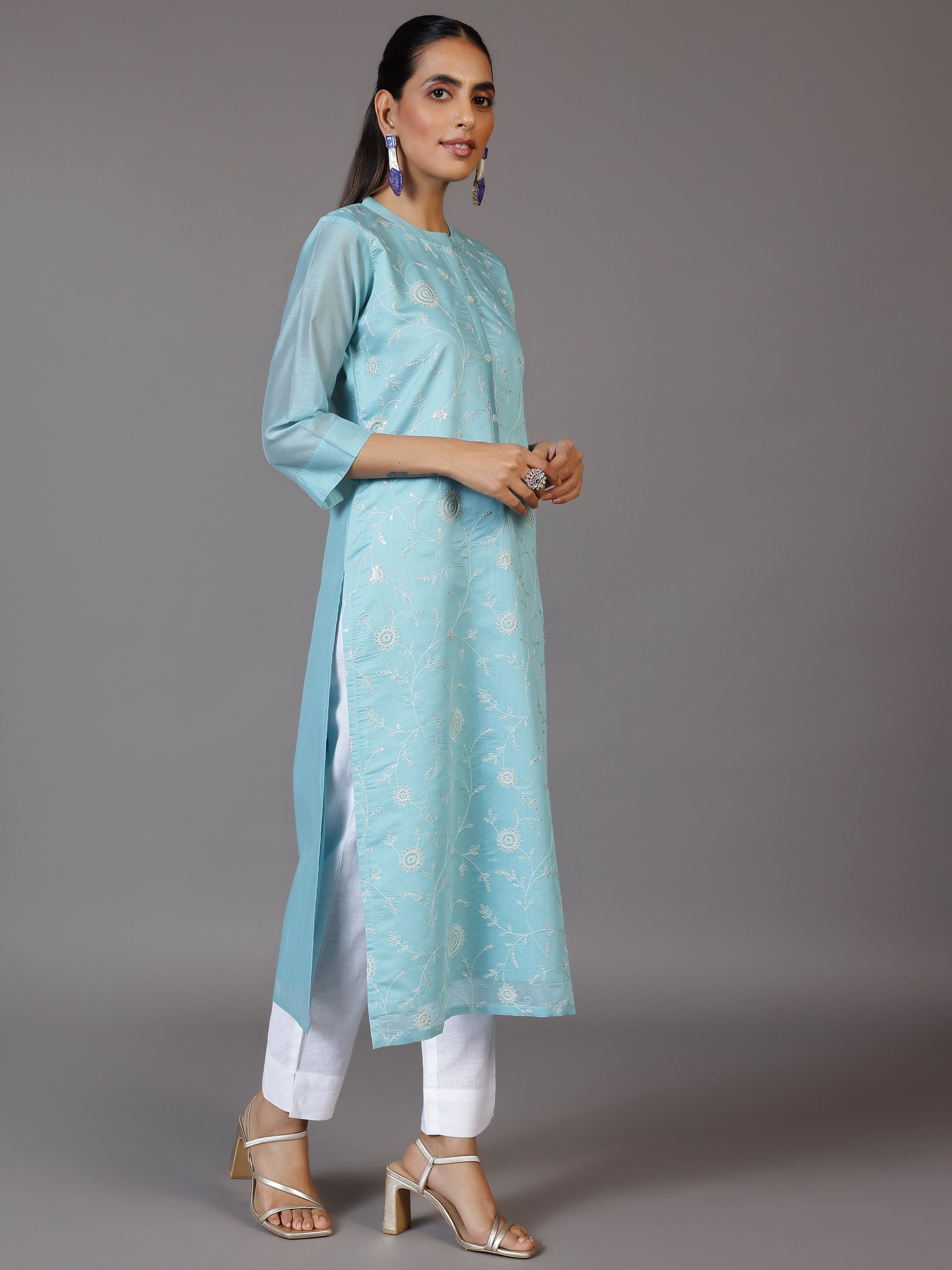 Blue Embroidered Chanderi Silk Straight Kurta