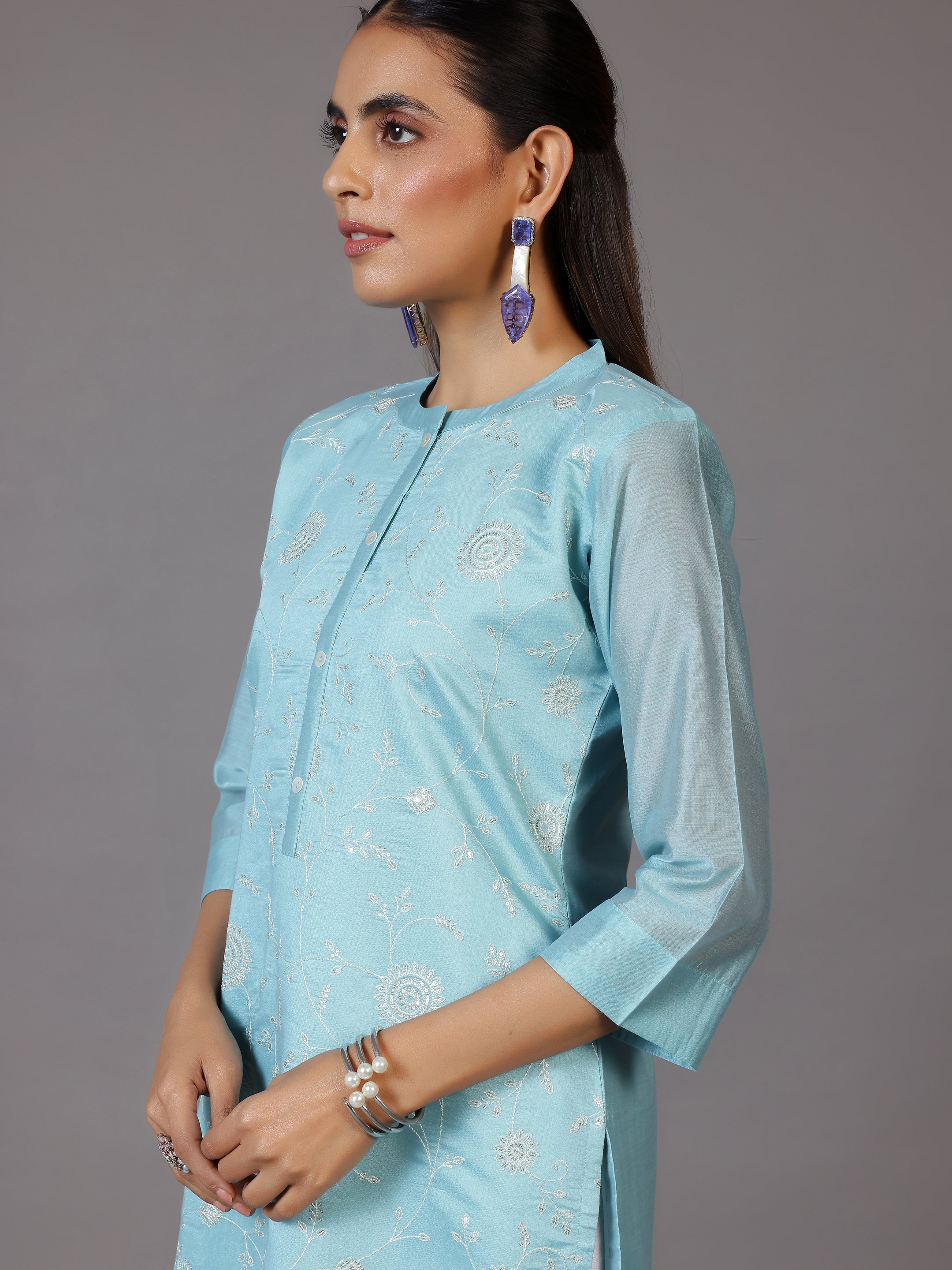 Blue Embroidered Chanderi Silk Straight Kurta