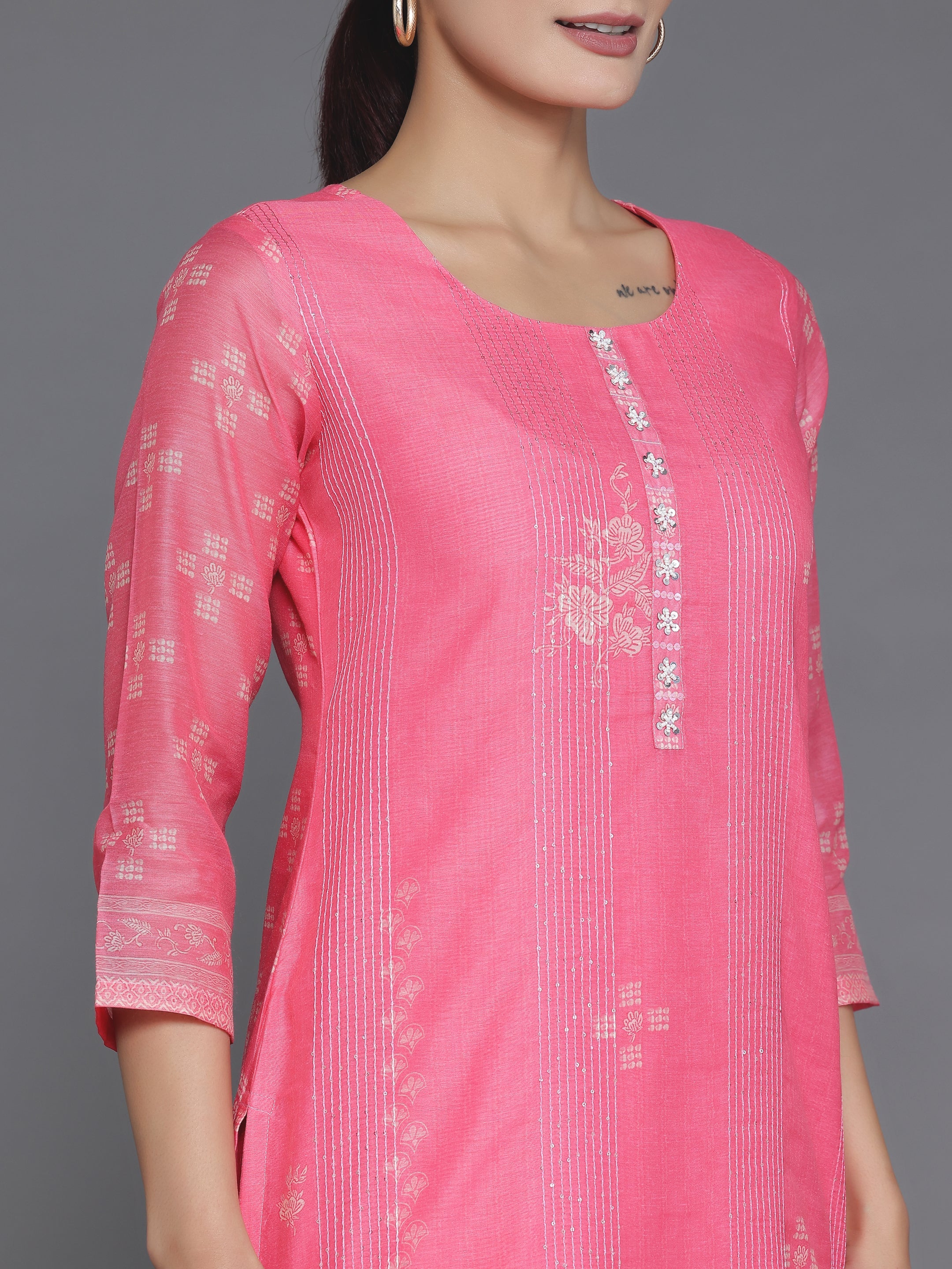 Pink Embellished Chanderi Silk Straight Kurta