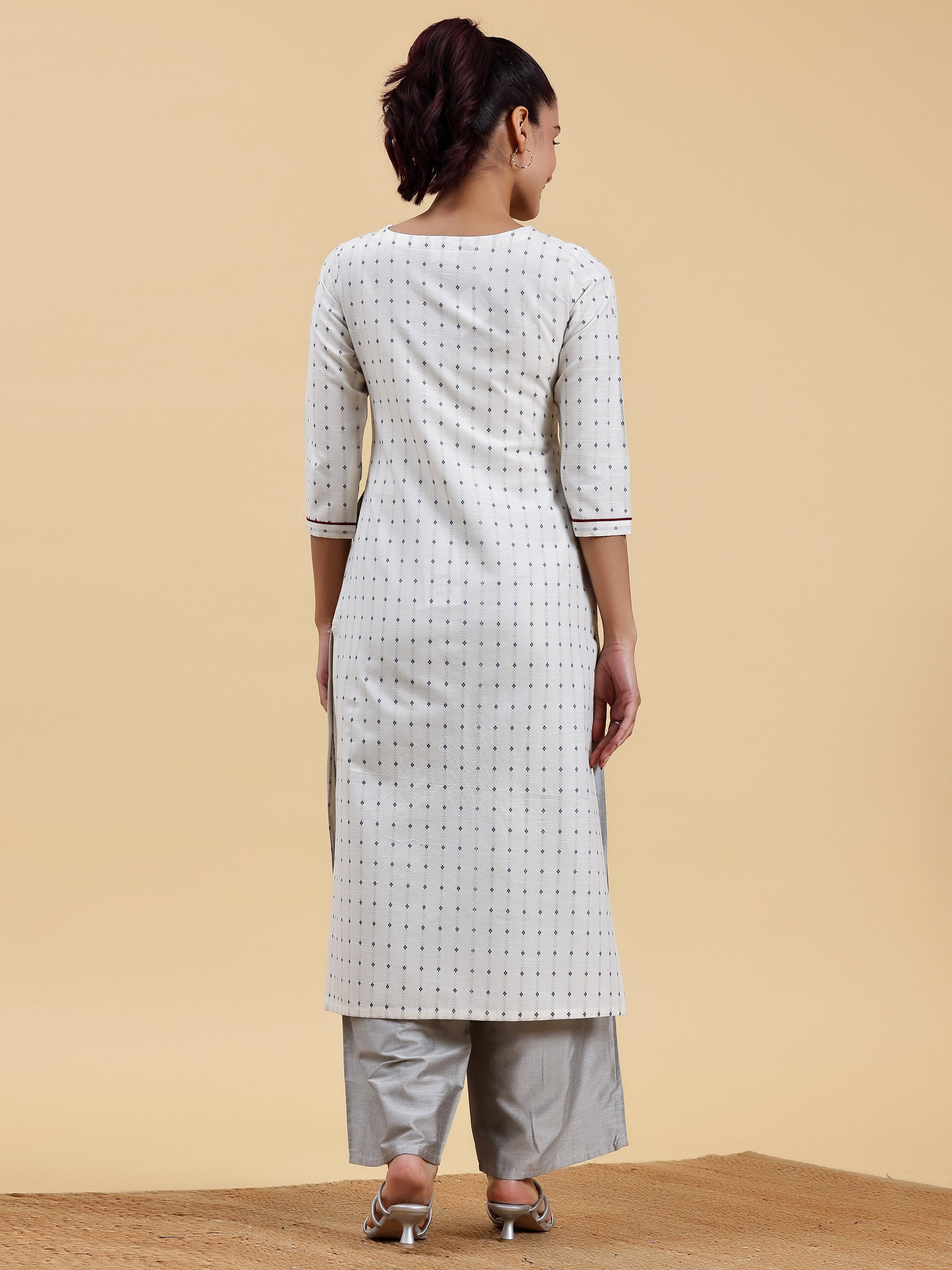 Off White Yoke Design Cotton Straight Kurta