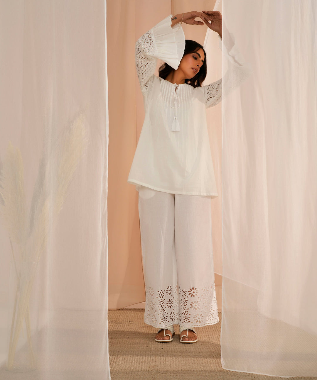 White Solid Cotton Straight Kurti