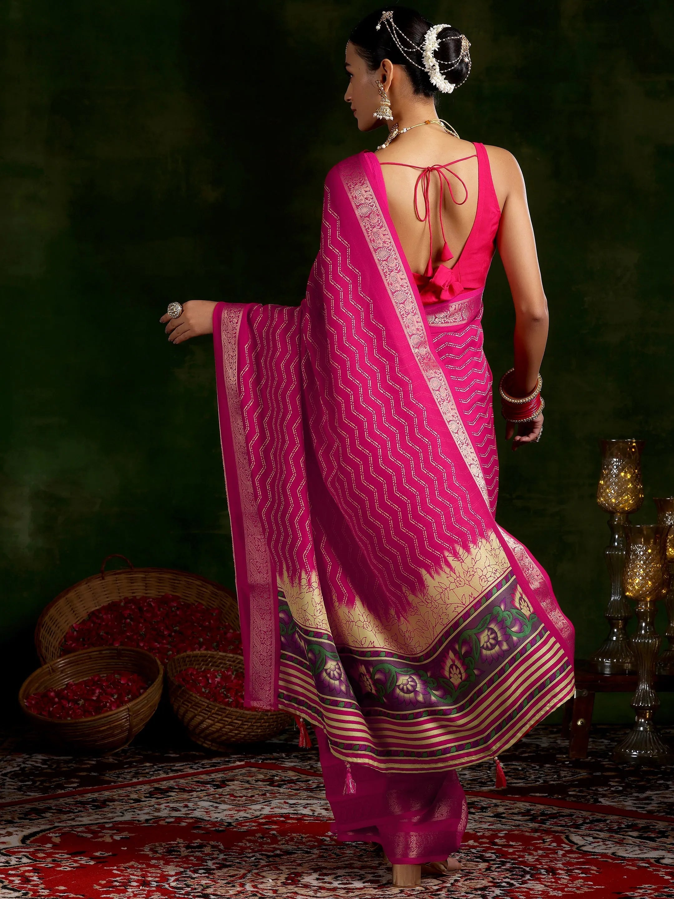 Pink Printed Silk Blend Saree With Unstitched Blouse Piece