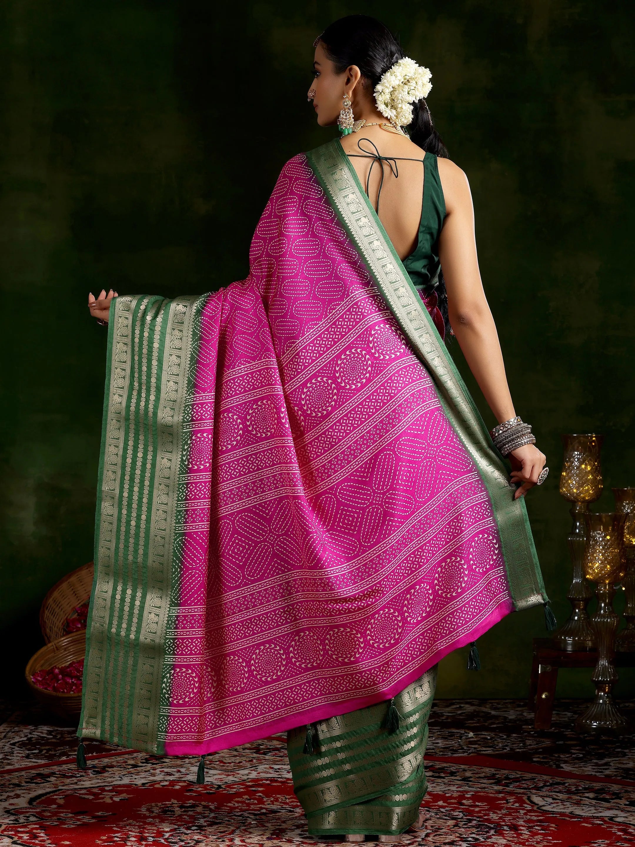 Pink Printed Silk Blend Saree With Unstitched Blouse Piece