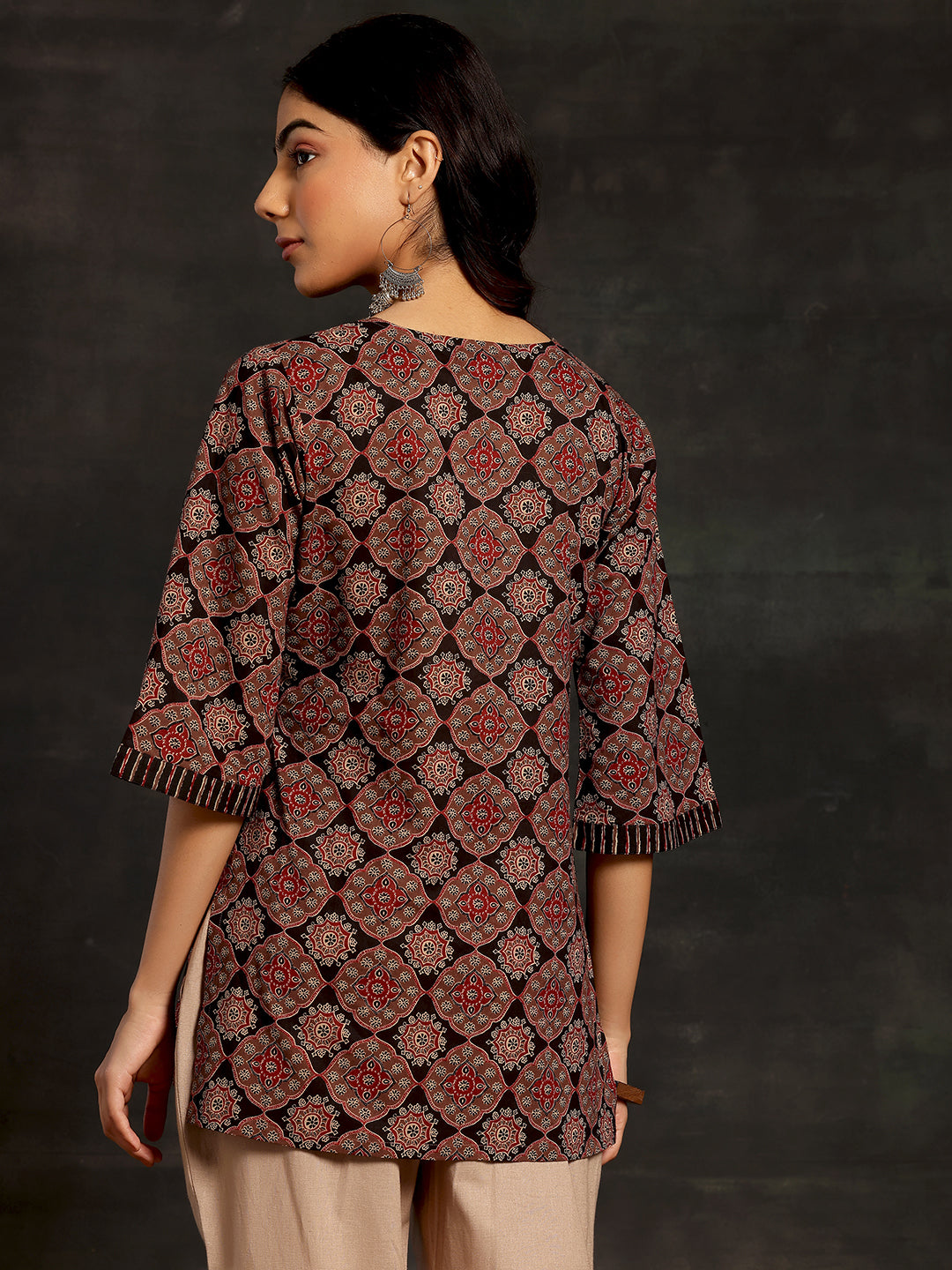 Black Printed Cotton Straight Kurti