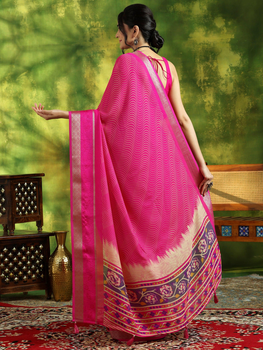 Pink Printed Silk Blend Saree With Unstitched Blouse Piece - Libas