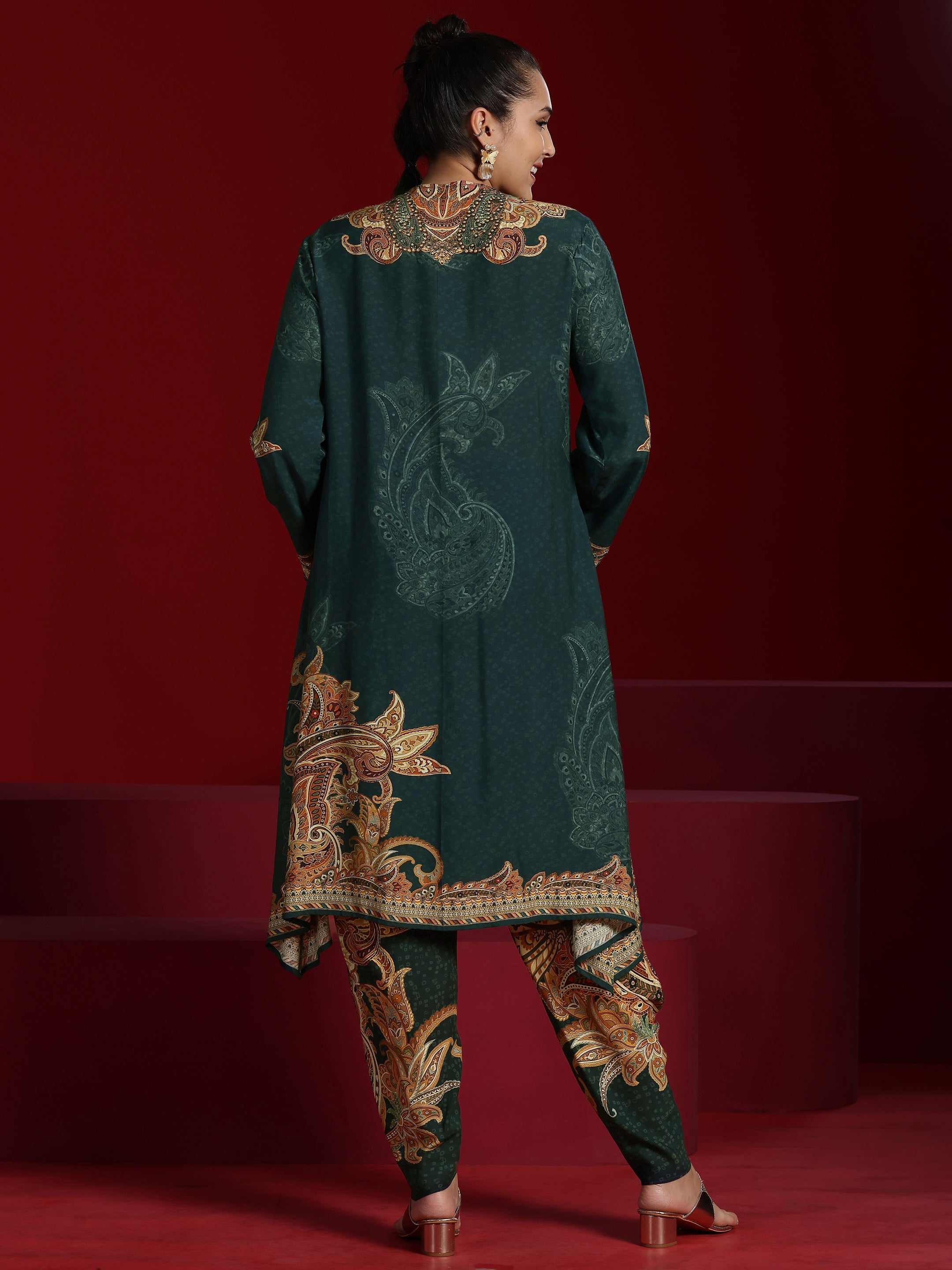 Libas Art Green Printed Silk Blend Straight Kurta With Dhoti Pants