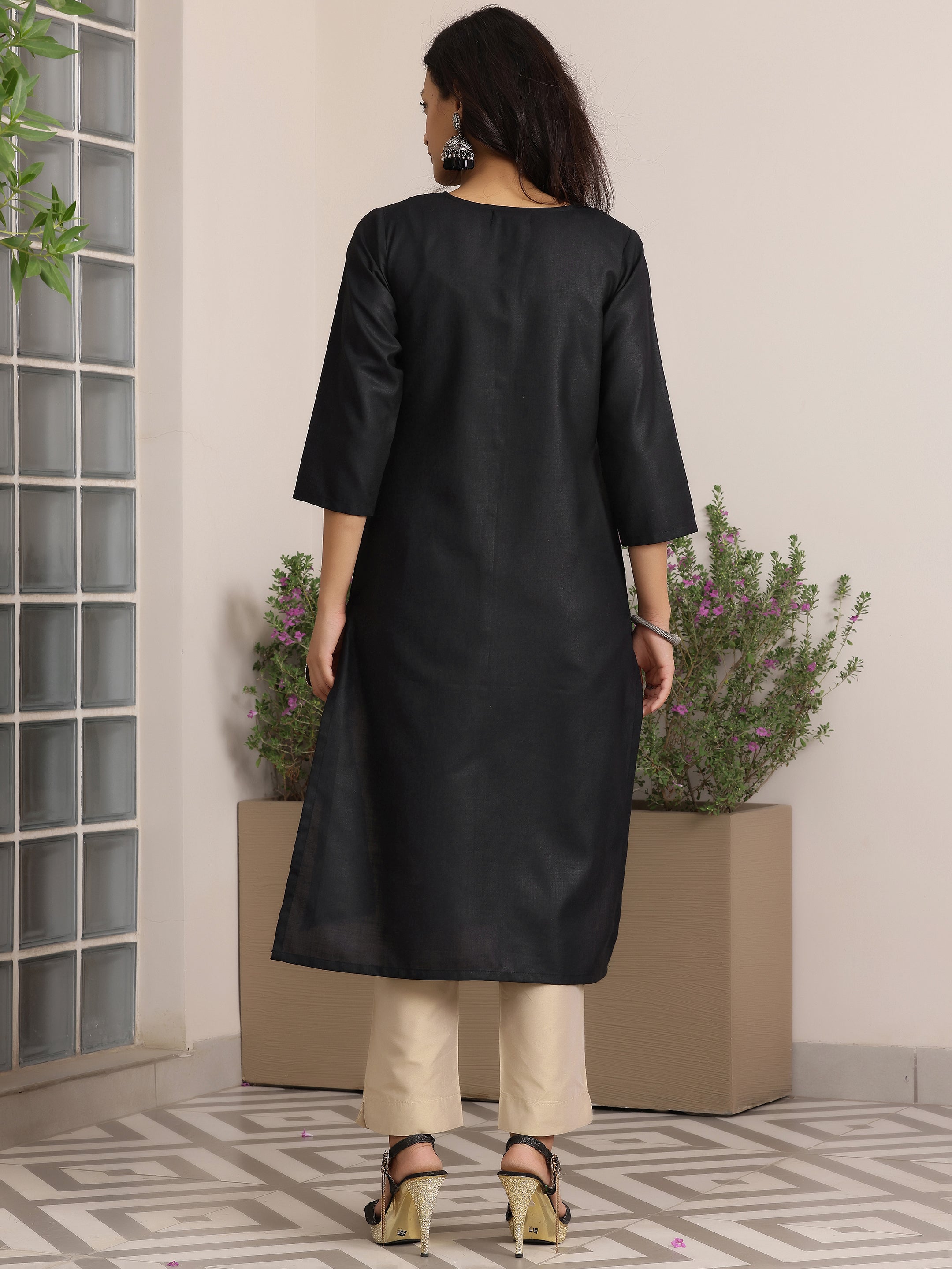 Black Solid Silk Straight Kurta