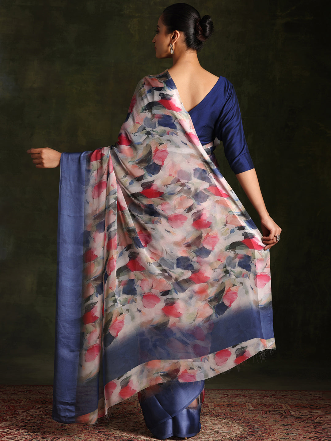 Multicoloured Printed Silk Blend Saree With Unstitched Blouse Piece