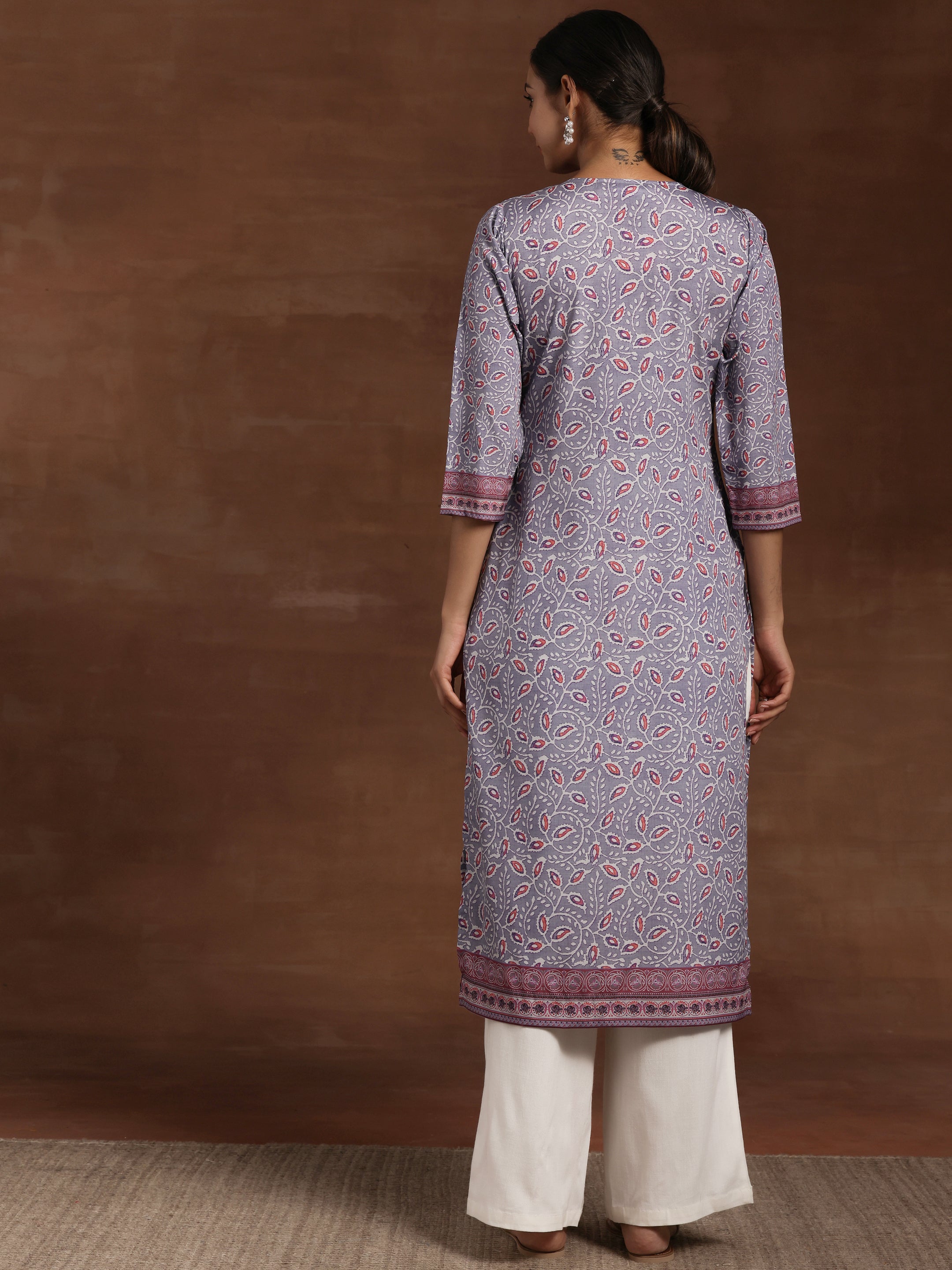 Lavender Printed Crepe Straight Kurta