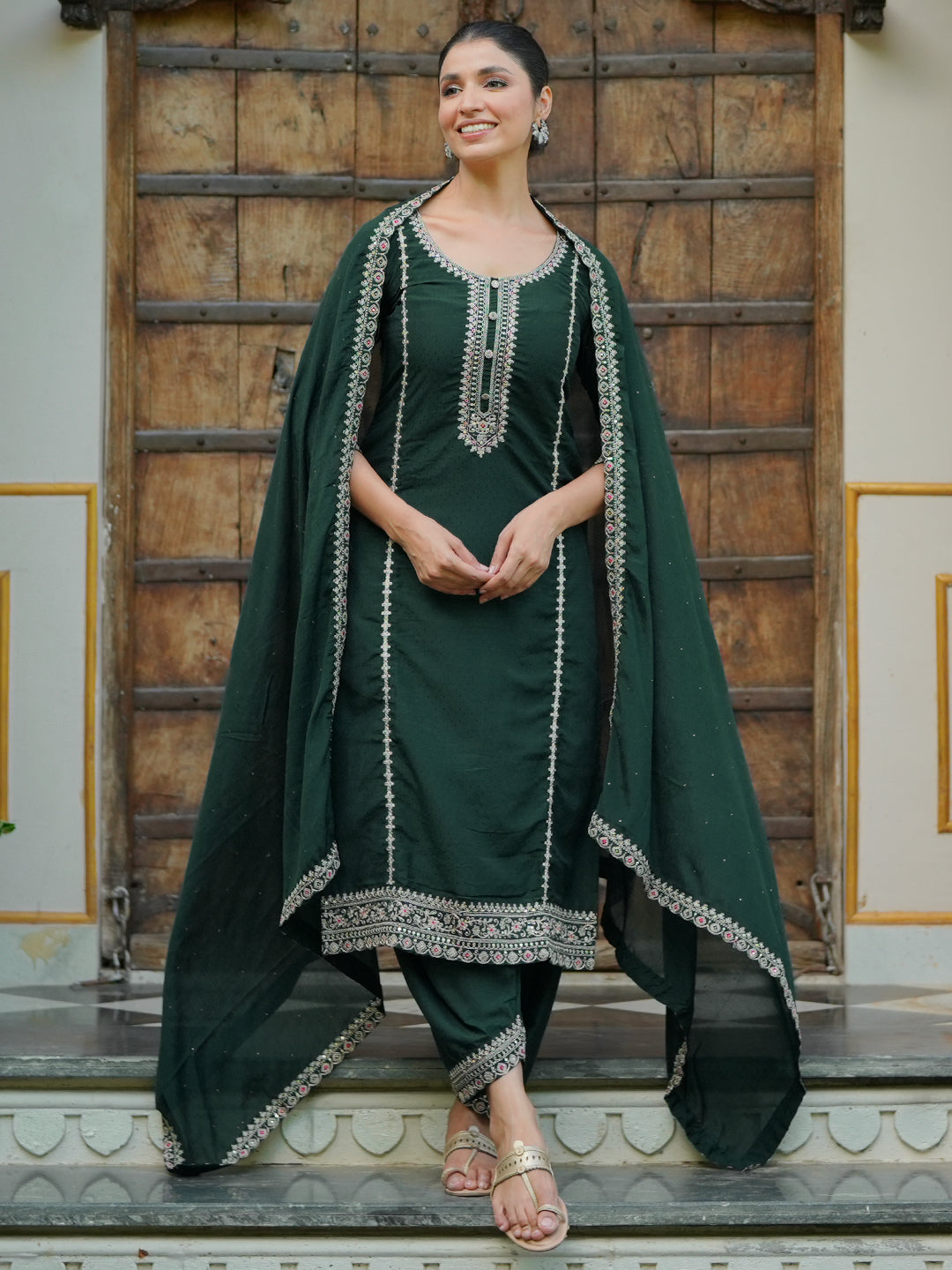 Green Embroidered Silk Blend Straight Suit With Dupatta